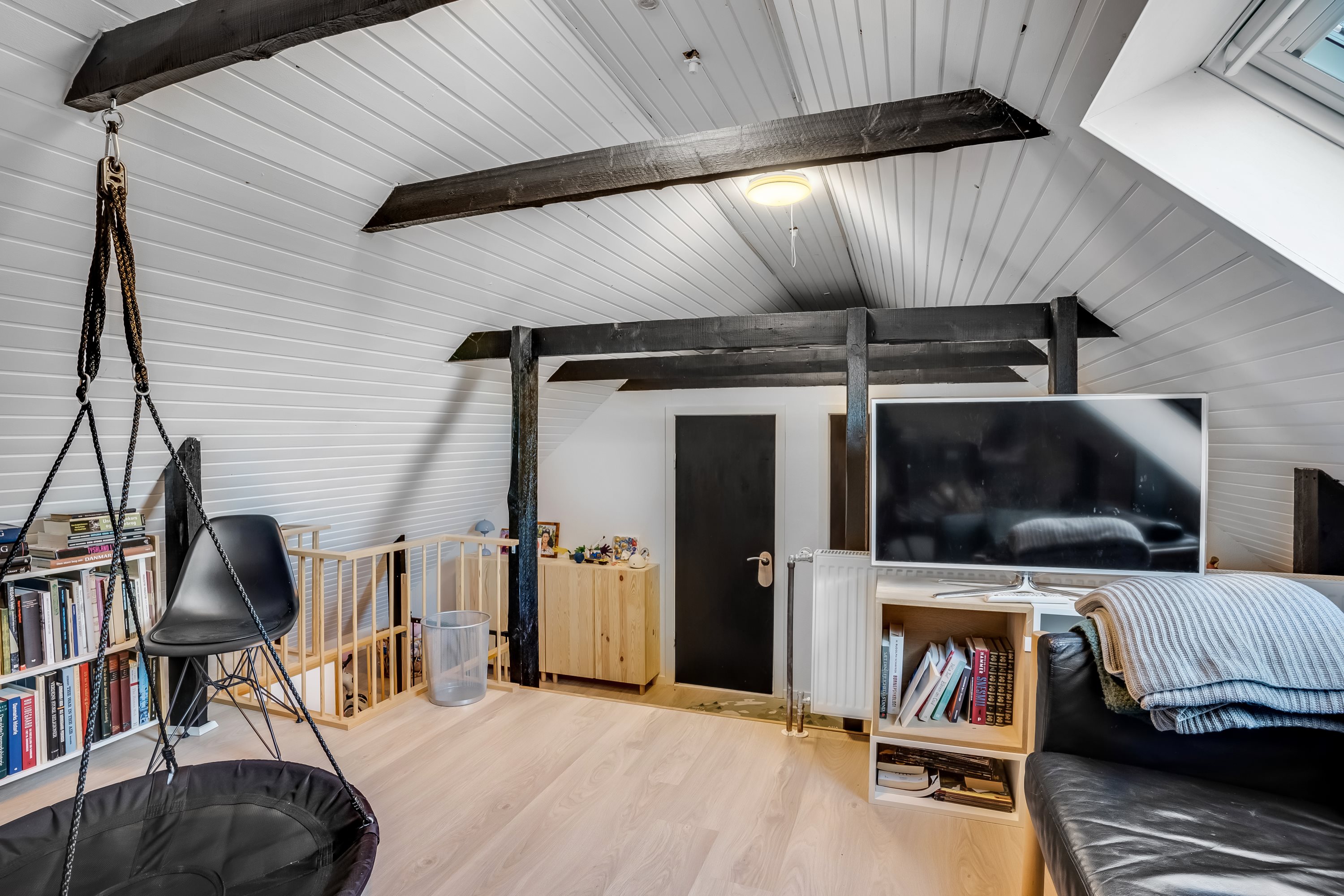 Fremhævet stue billede i fuldskærmstilstand. Billede af Vesterled 28, 7620 Lemvig