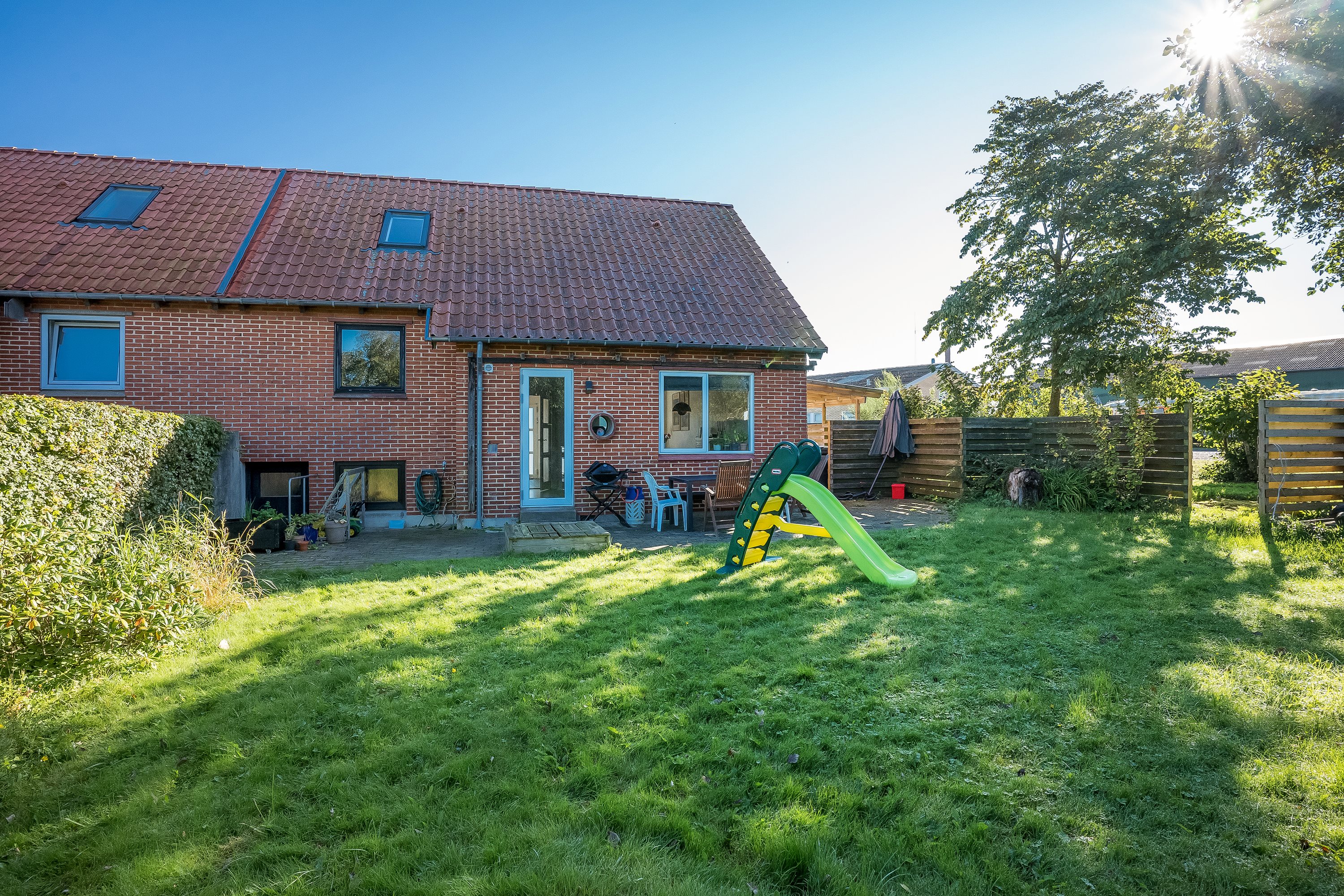 Fremhævet have billede i fuldskærmstilstand. Billede af Vesterled 28, 7620 Lemvig