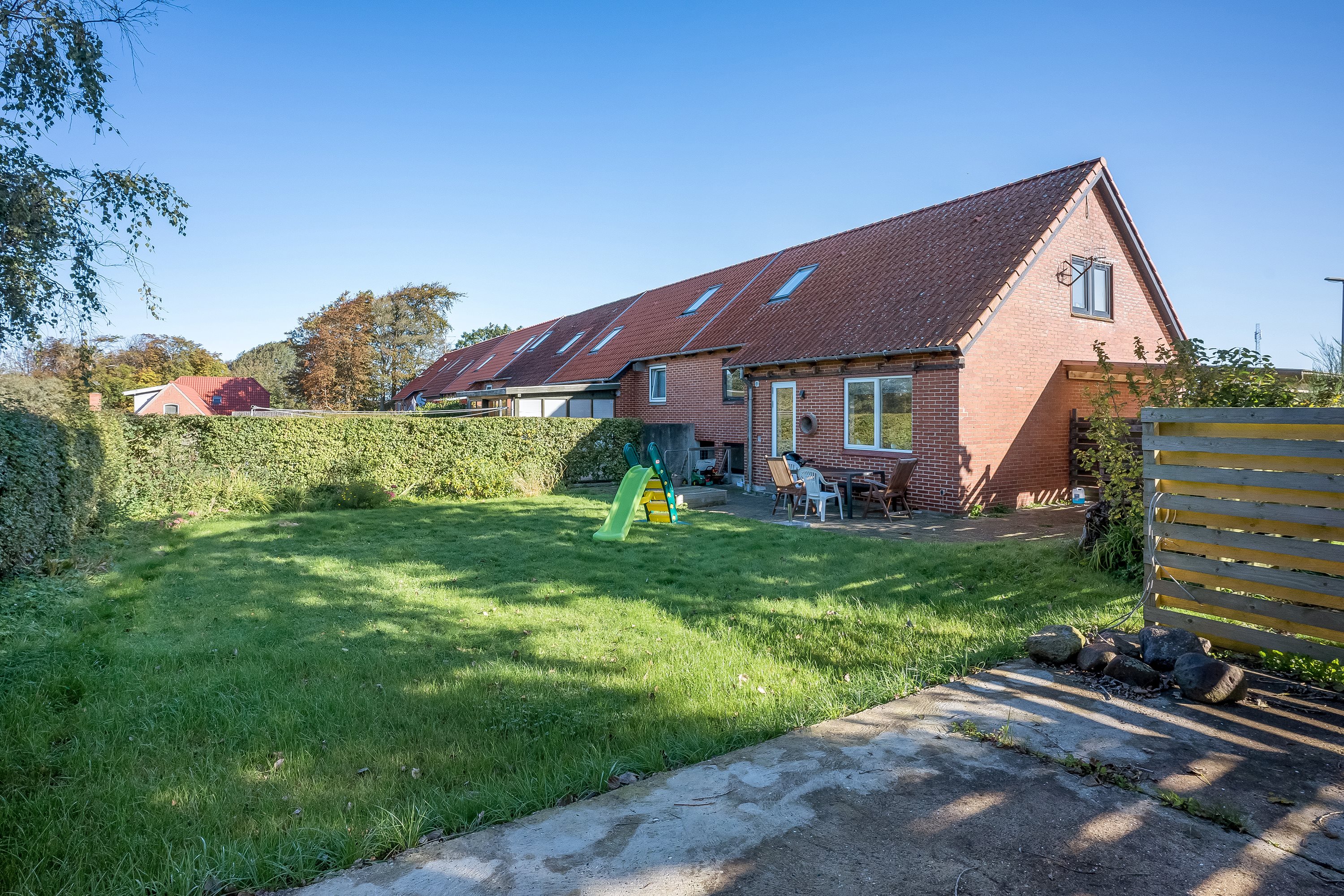 Fremhævet have billede i fuldskærmstilstand. Billede af Vesterled 28, 7620 Lemvig