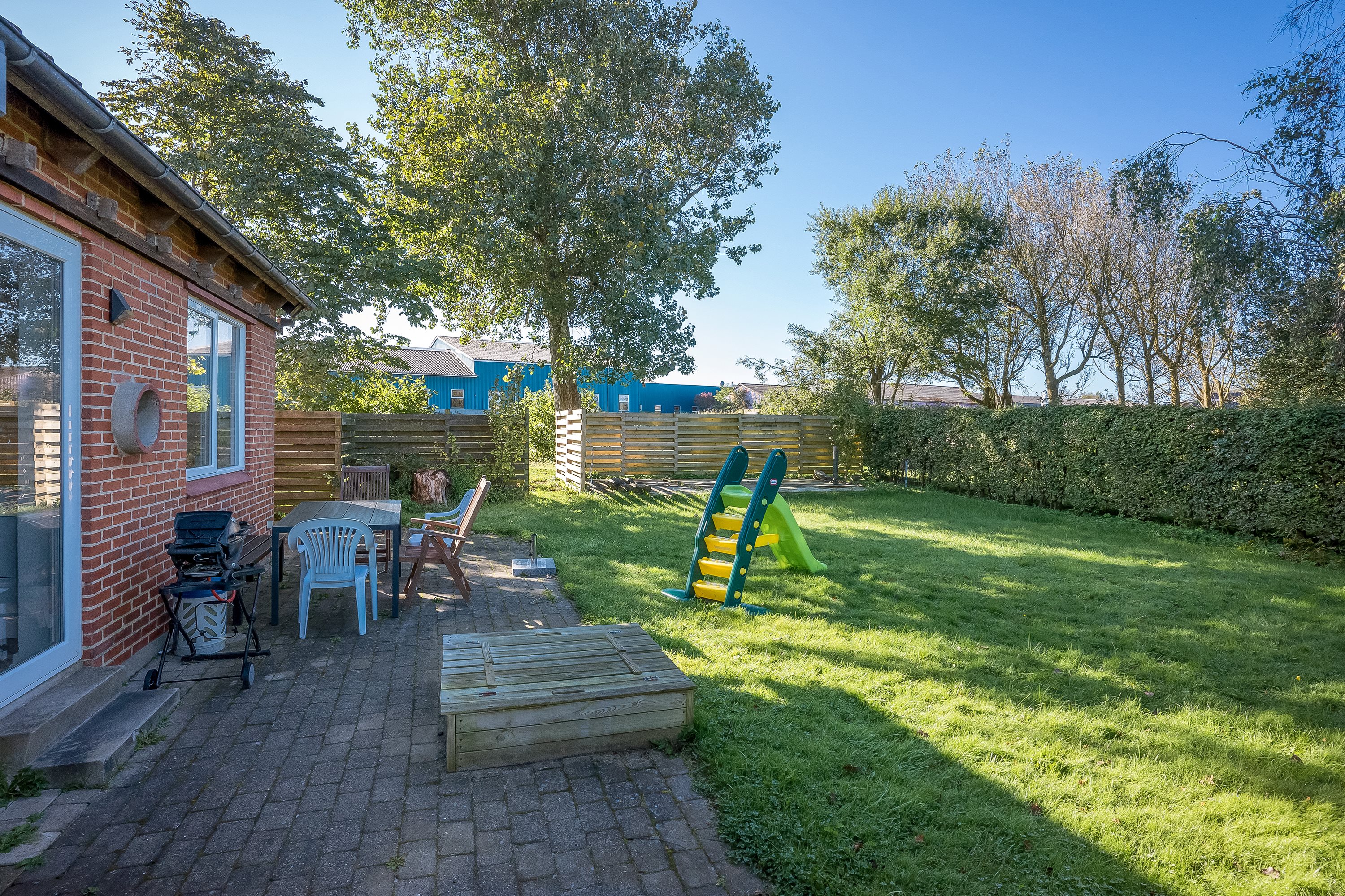 Fremhævet terrasse billede i fuldskærmstilstand. Billede af Vesterled 28, 7620 Lemvig