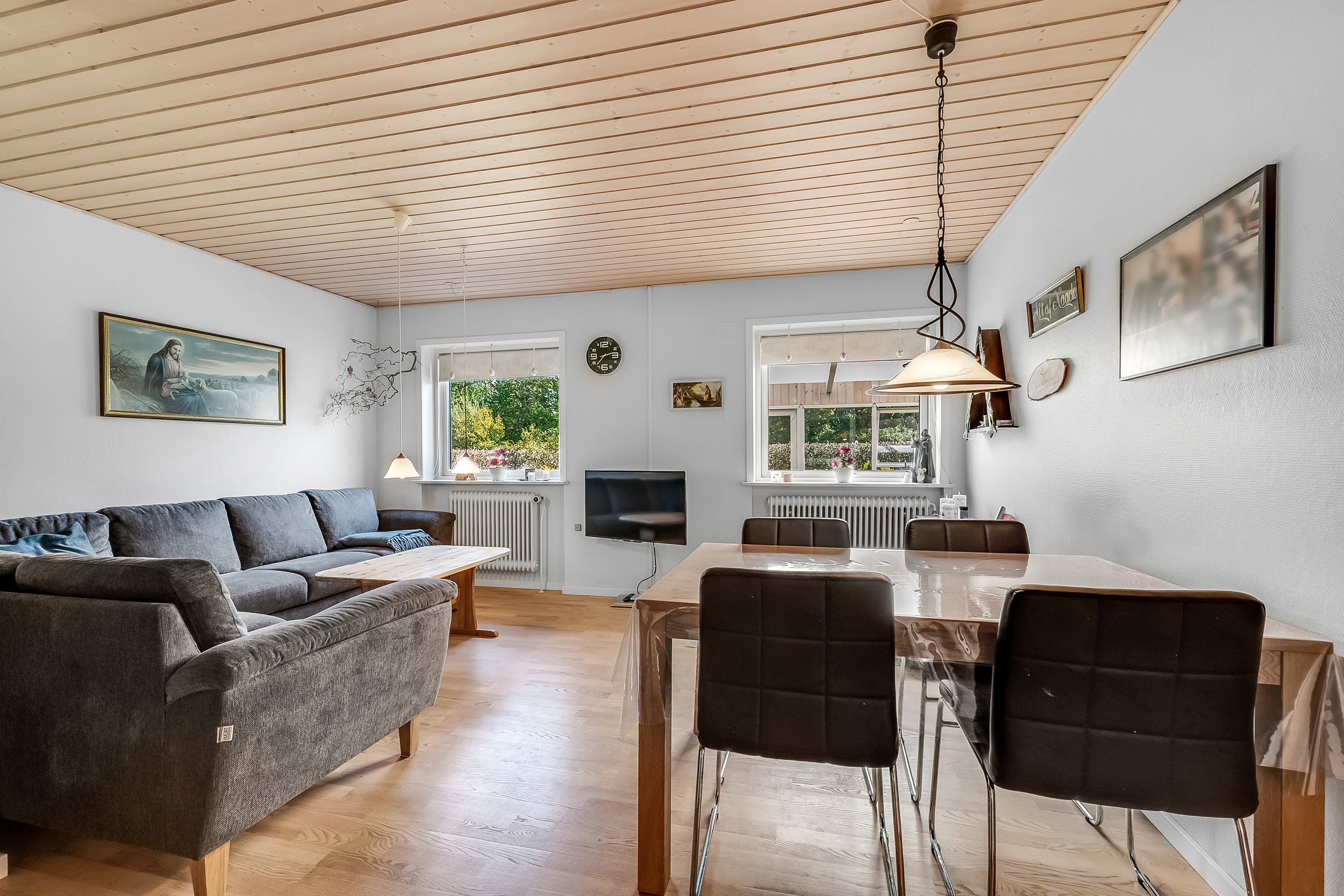 Fremhævet stue billede i fuldskærmstilstand. Billede af Lille Fiskbækvej 12, Fiskbæk, 6920 Videbæk