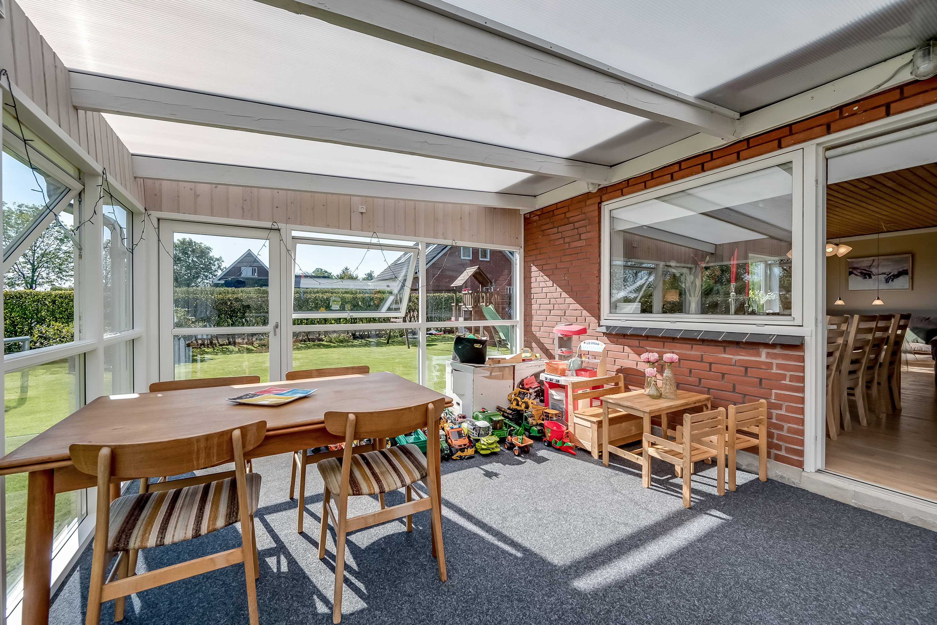 Fremhævet udestue billede i fuldskærmstilstand. Billede af Lille Fiskbækvej 12, Fiskbæk, 6920 Videbæk