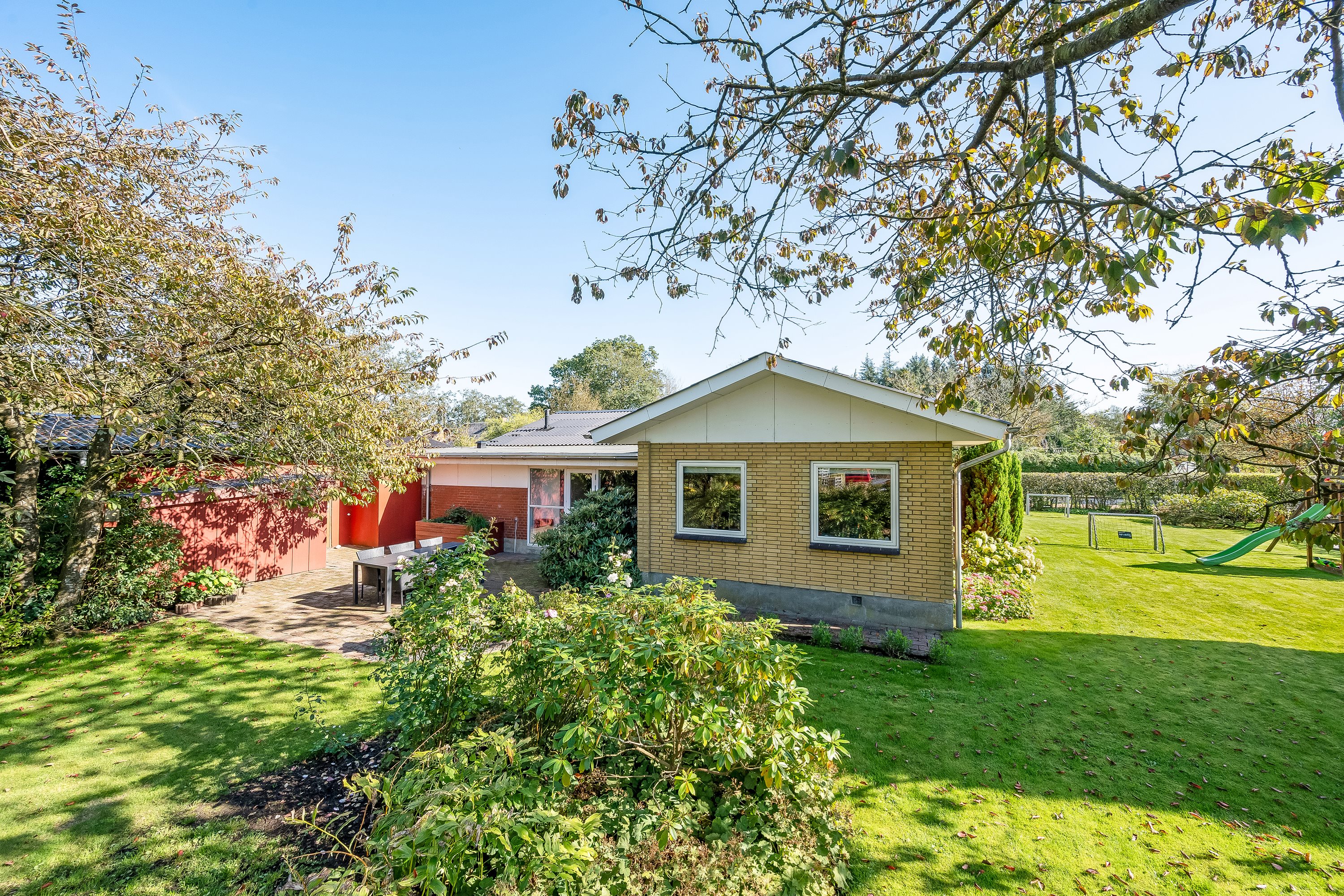 Fremhævet facade billede i fuldskærmstilstand. Billede af Lille Fiskbækvej 12, Fiskbæk, 6920 Videbæk