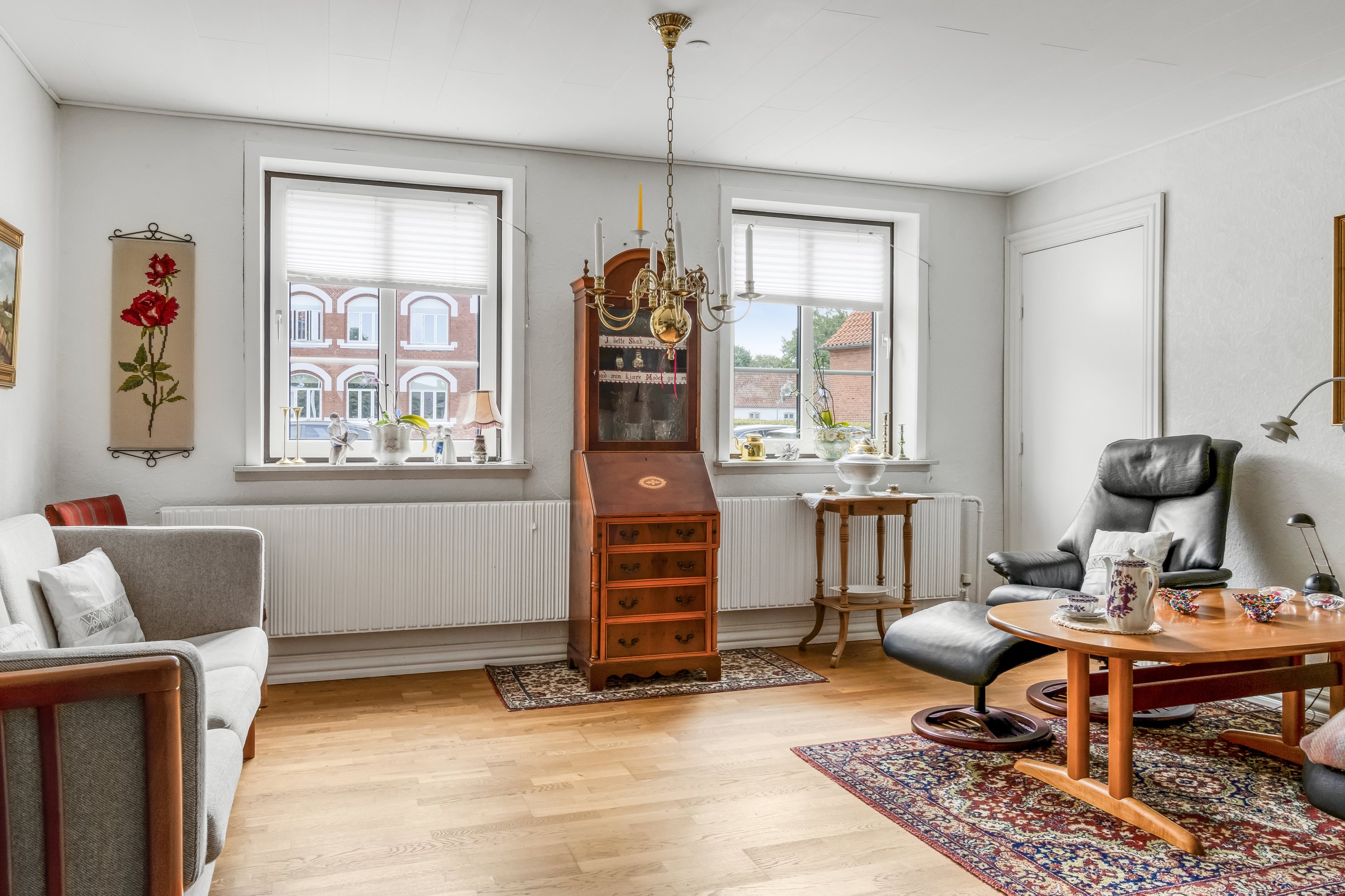 Fremhævet stue billede i fuldskærmstilstand. Billede af Rådhusstræde 1, 6240 Løgumkloster