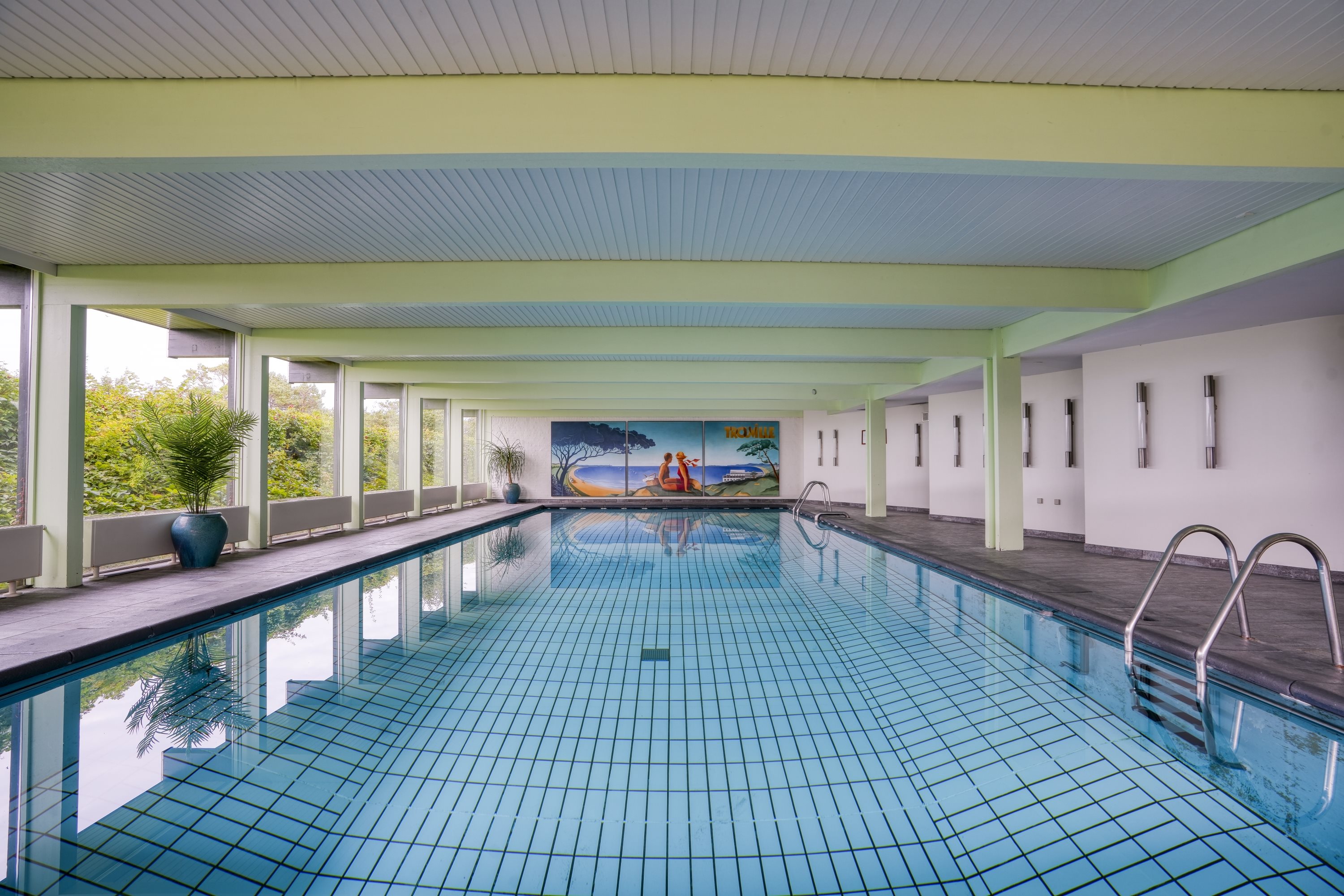 Fremhævet fælles indendørs swimmingpool billede i fuldskærmstilstand. Billede af Kystvej 20, 2. 2., 3100 Hornbæk