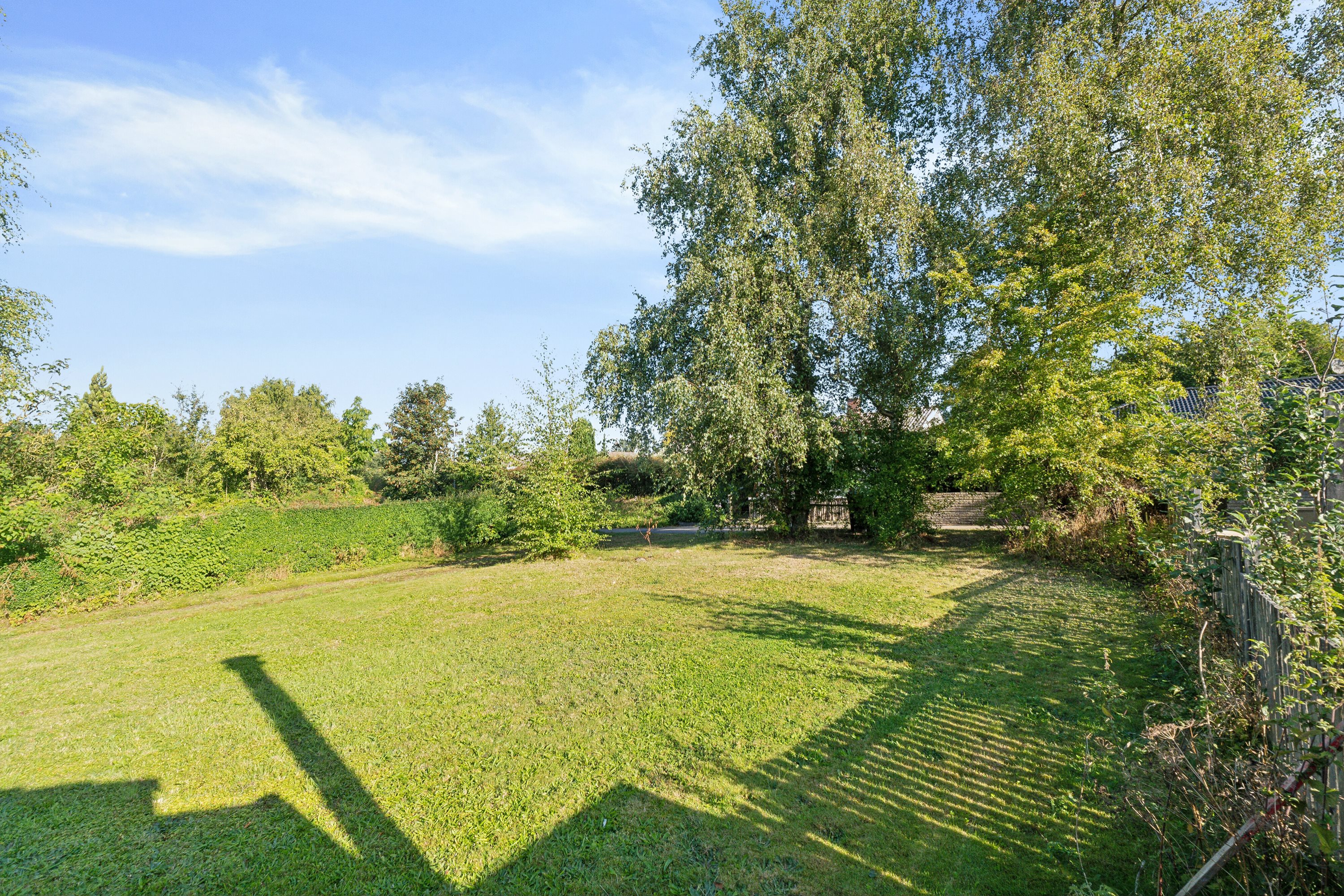 Fremhævet set fra haven billede i fuldskærmstilstand. Billede af Fåborgvej 24, 5700 Svendborg