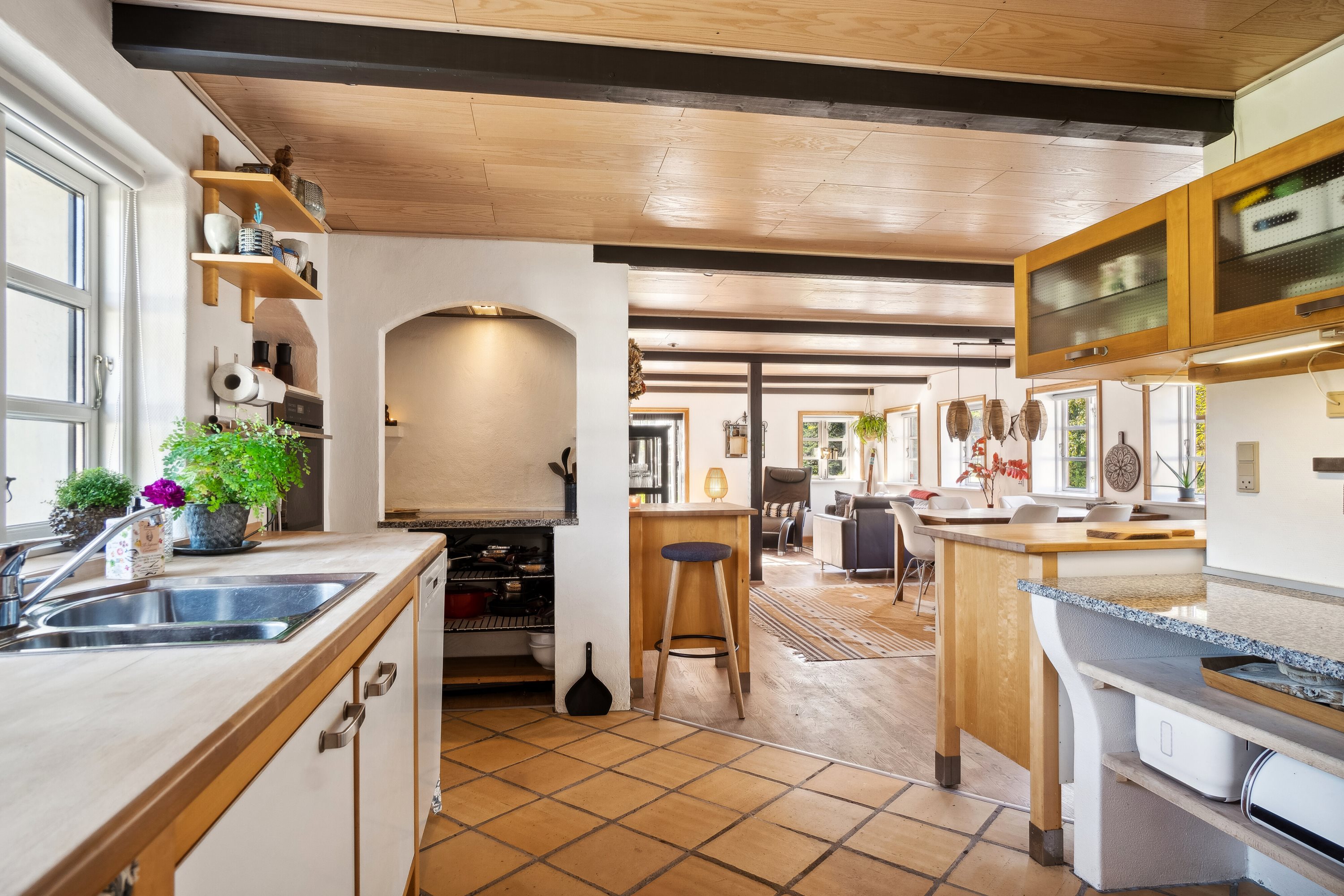 Fremhævet køkken billede i fuldskærmstilstand. Billede af Tingvejen 57, 4400 Kalundborg