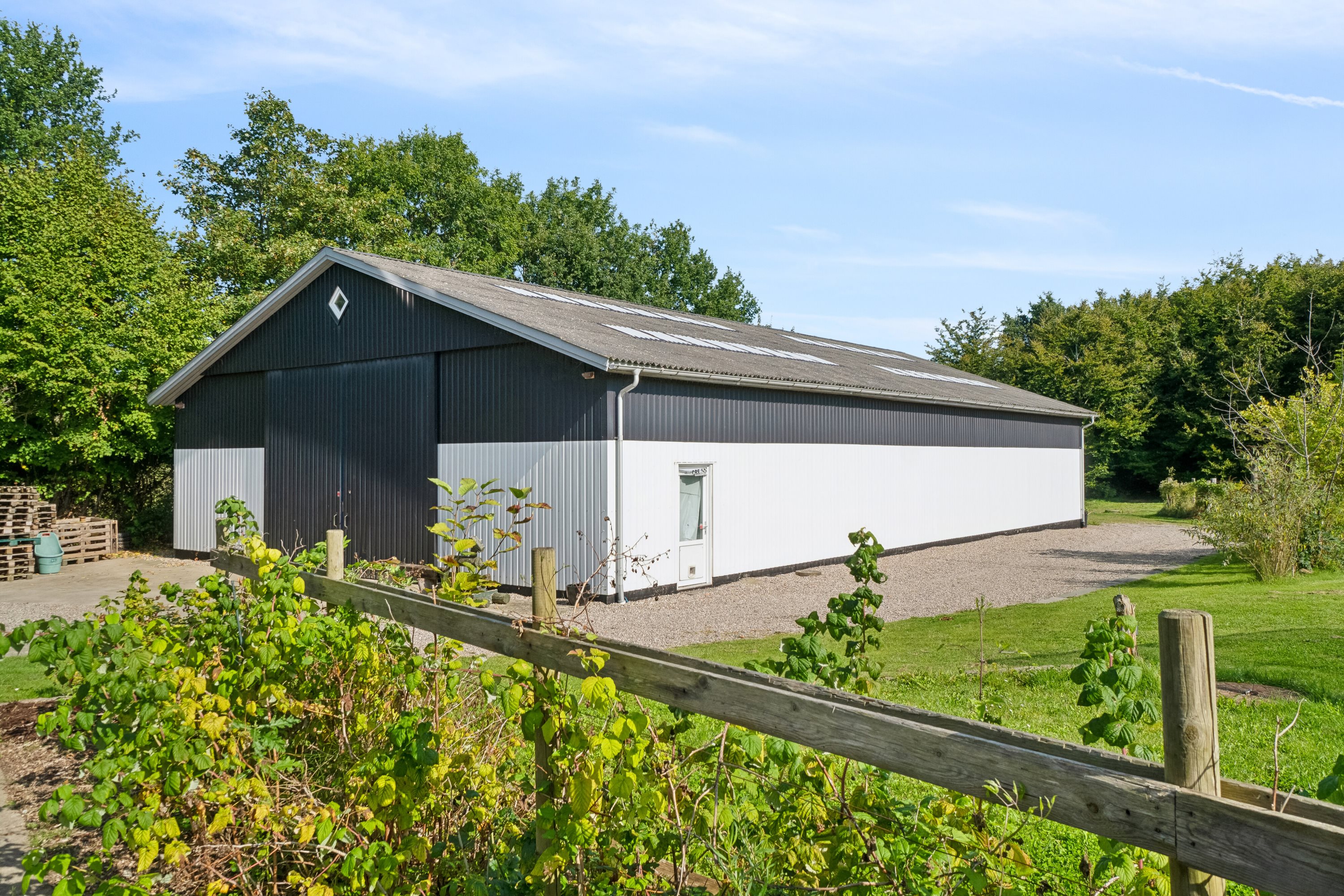 Fremhævet udendørs billede i fuldskærmstilstand. Billede af Tingvejen 57, 4400 Kalundborg