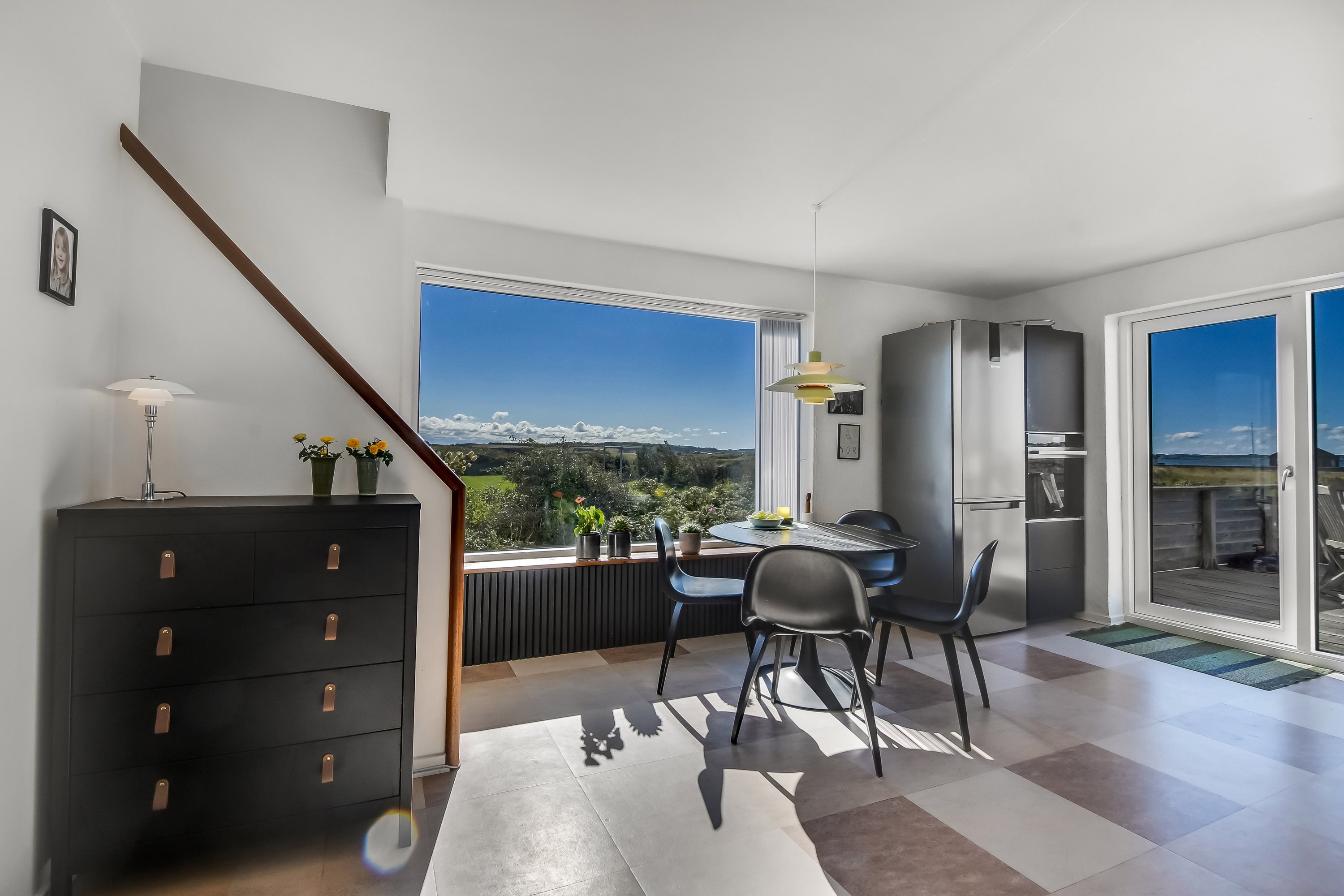 Fremhævet stue billede i fuldskærmstilstand. Billede af Gl Færgevej 14, Oddesund Syd, 7600 Struer