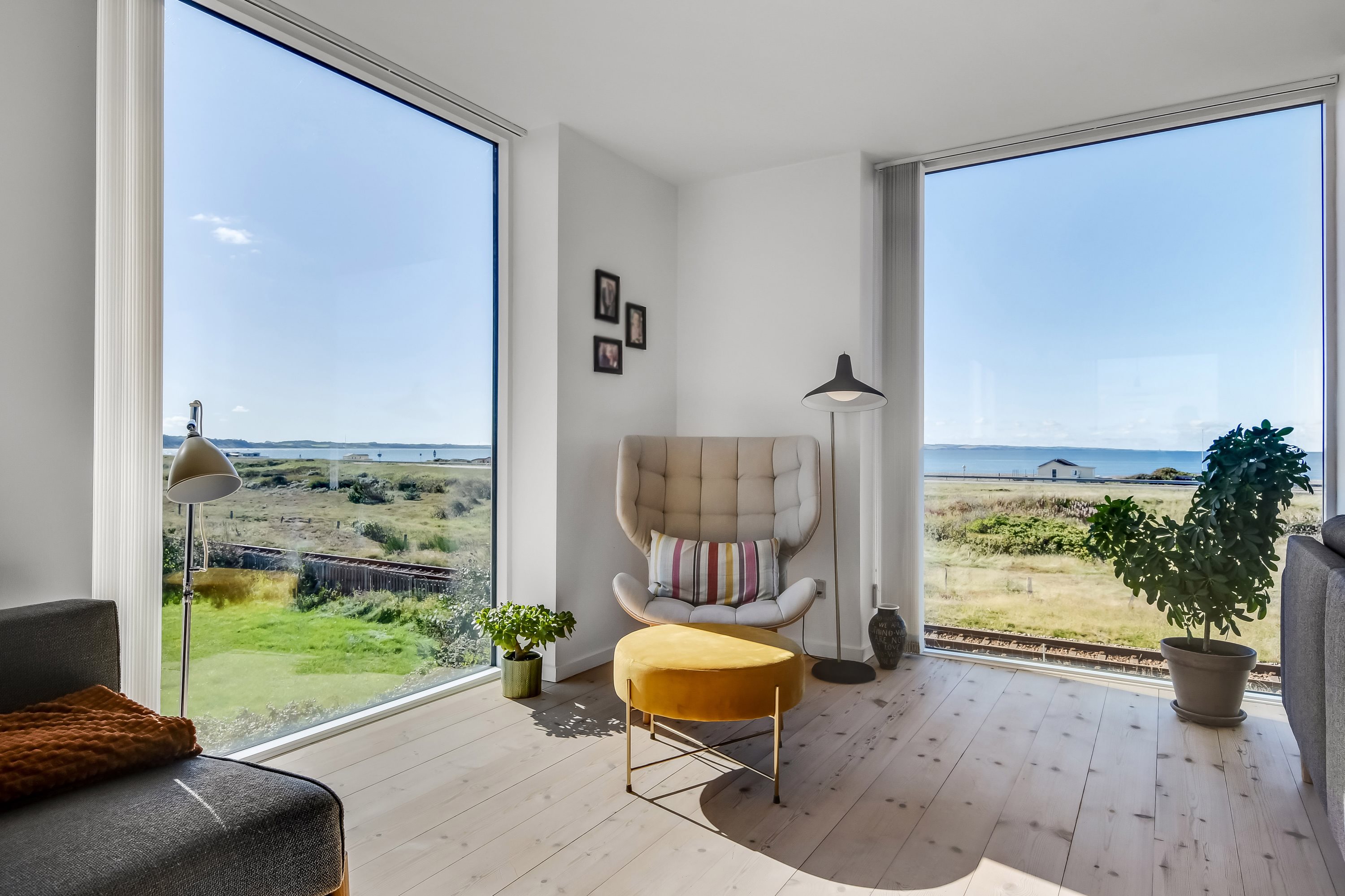 Fremhævet stue billede i fuldskærmstilstand. Billede af Gl Færgevej 14, Oddesund Syd, 7600 Struer