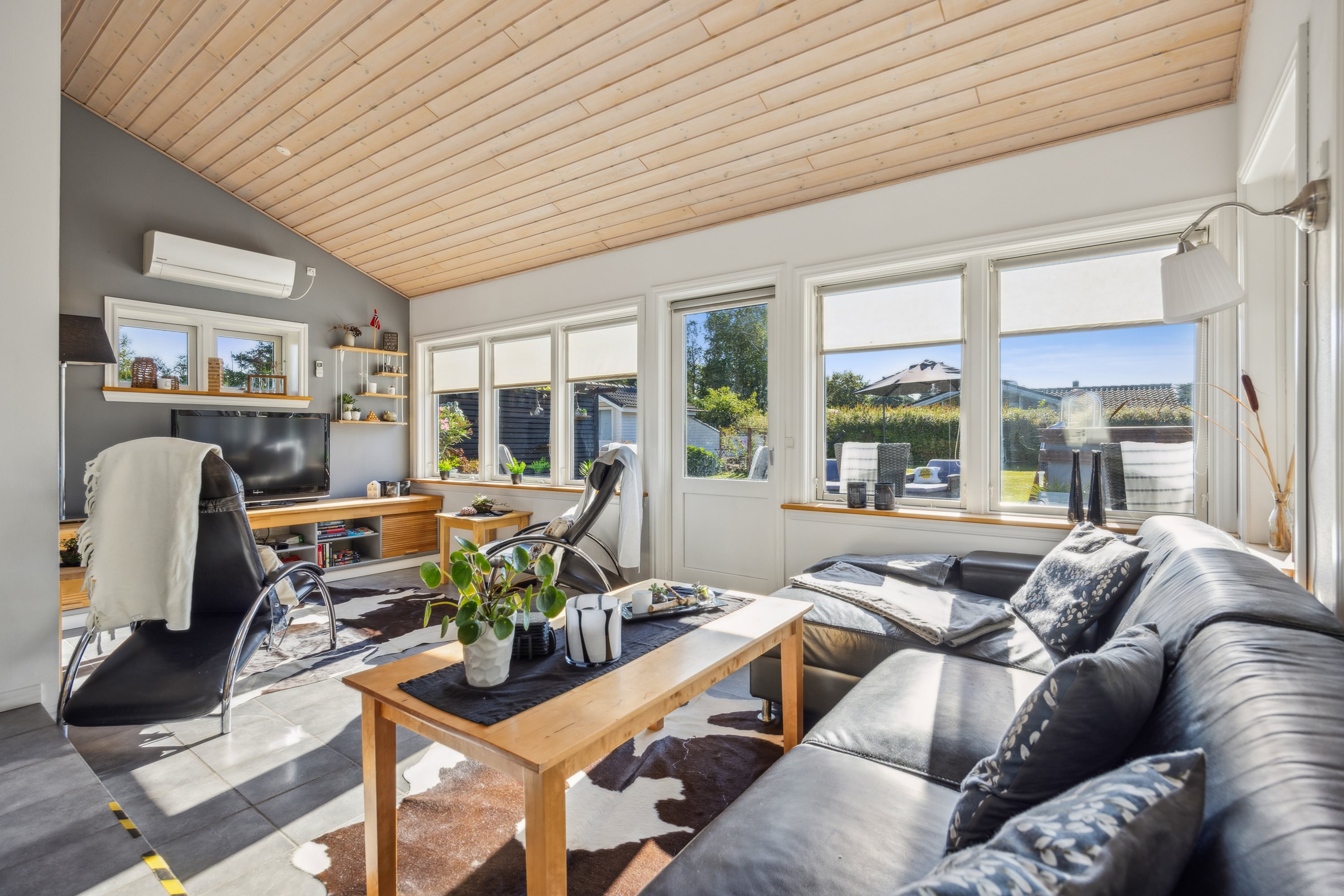 Fremhævet stue billede i fuldskærmstilstand. Billede af Jupitervej 16, Gl Bisnap, 9370 Hals