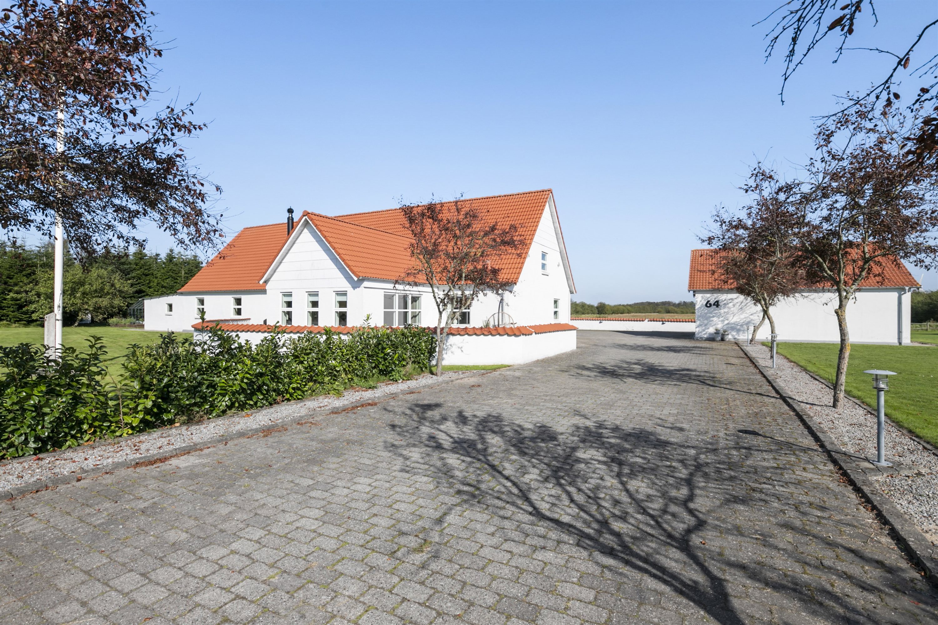 Miniaturebillede 1: ejendommen. Billede af Milbakvej 64, 9381 Sulsted