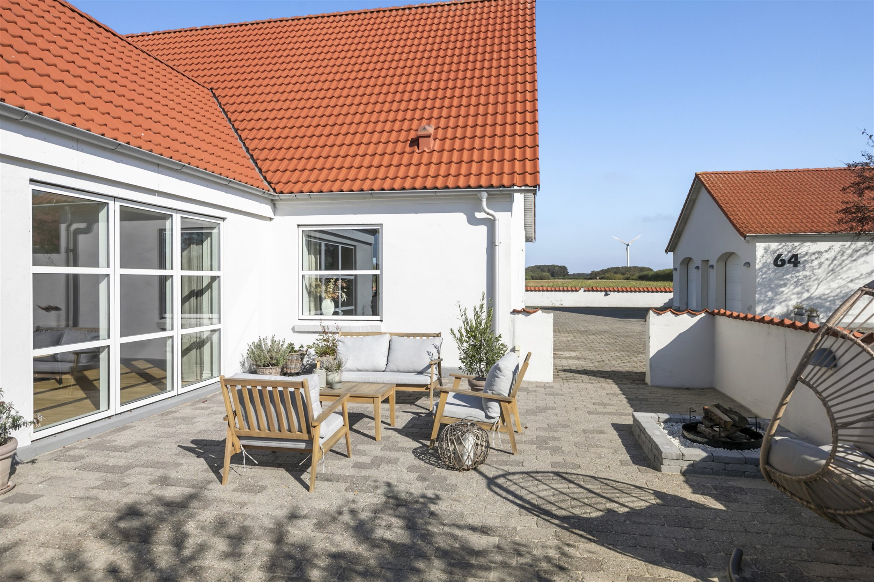 Fremhævet terrasse billede i fuldskærmstilstand. Billede af Milbakvej 64, 9381 Sulsted