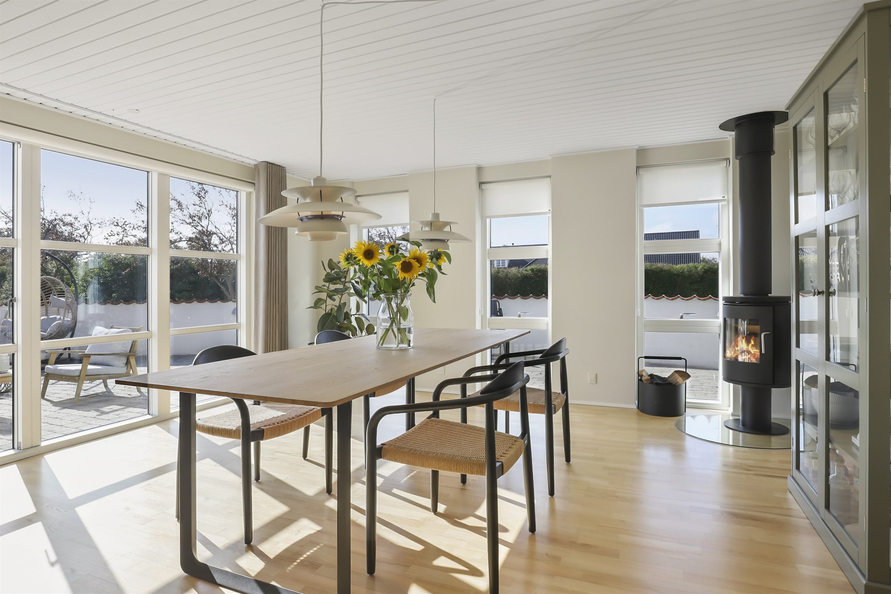 Fremhævet stue billede i fuldskærmstilstand. Billede af Milbakvej 64, 9381 Sulsted