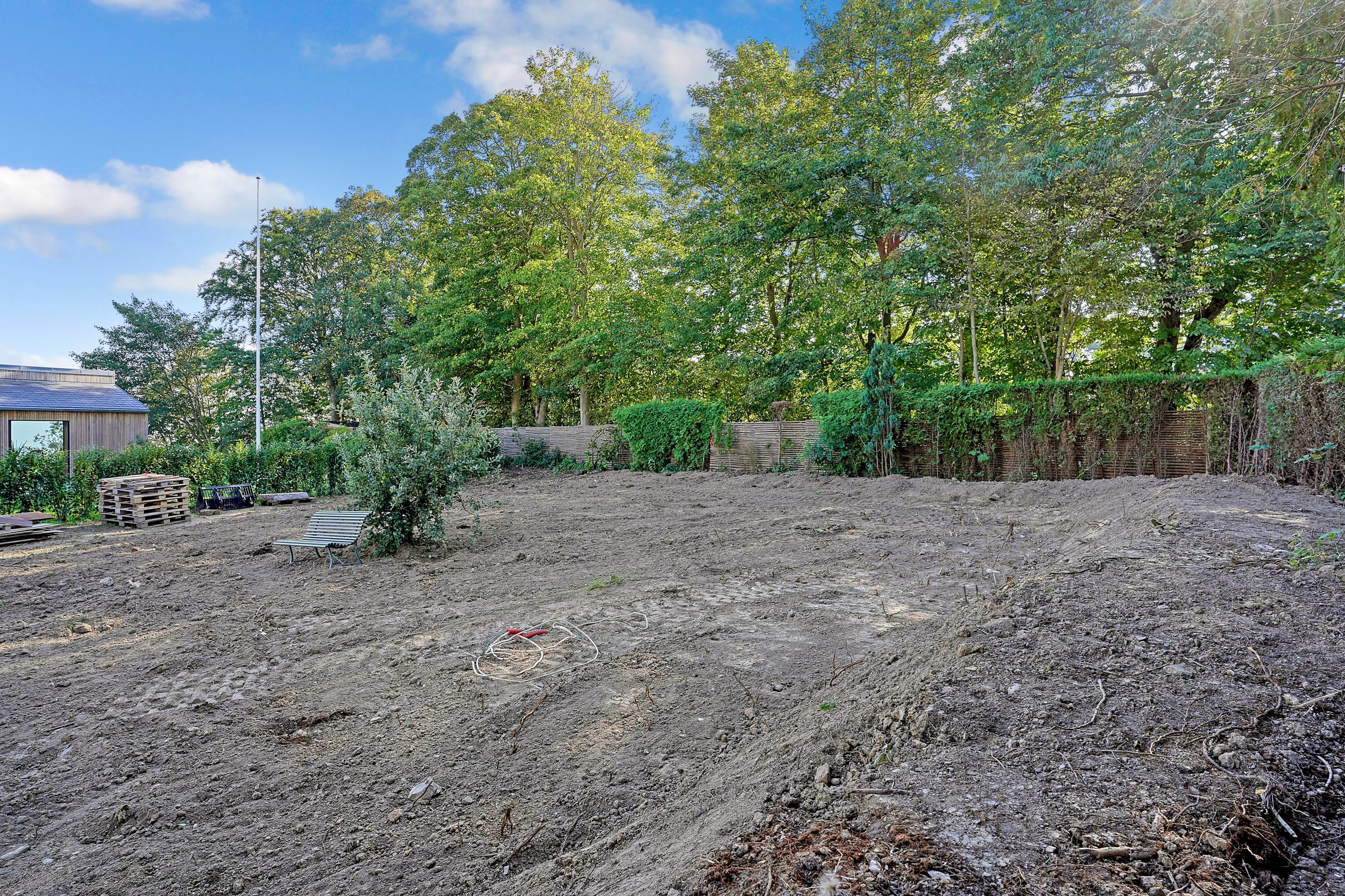 Fremhævet grund billede i fuldskærmstilstand. Billede af Strand Alle 11, 3050 Humlebæk