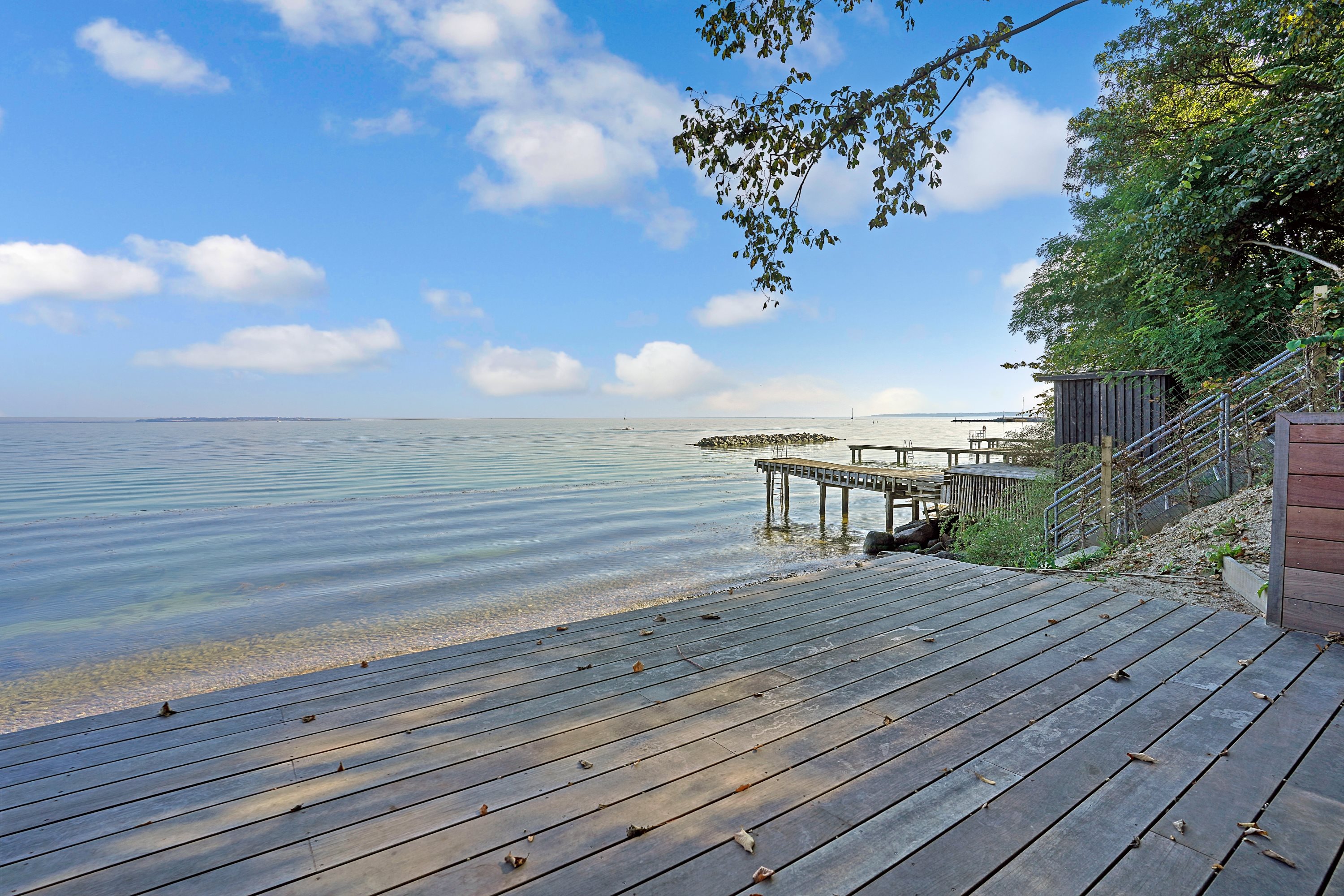 Fremhævet terrasse billede i fuldskærmstilstand. Billede af Strand Alle 11, 3050 Humlebæk