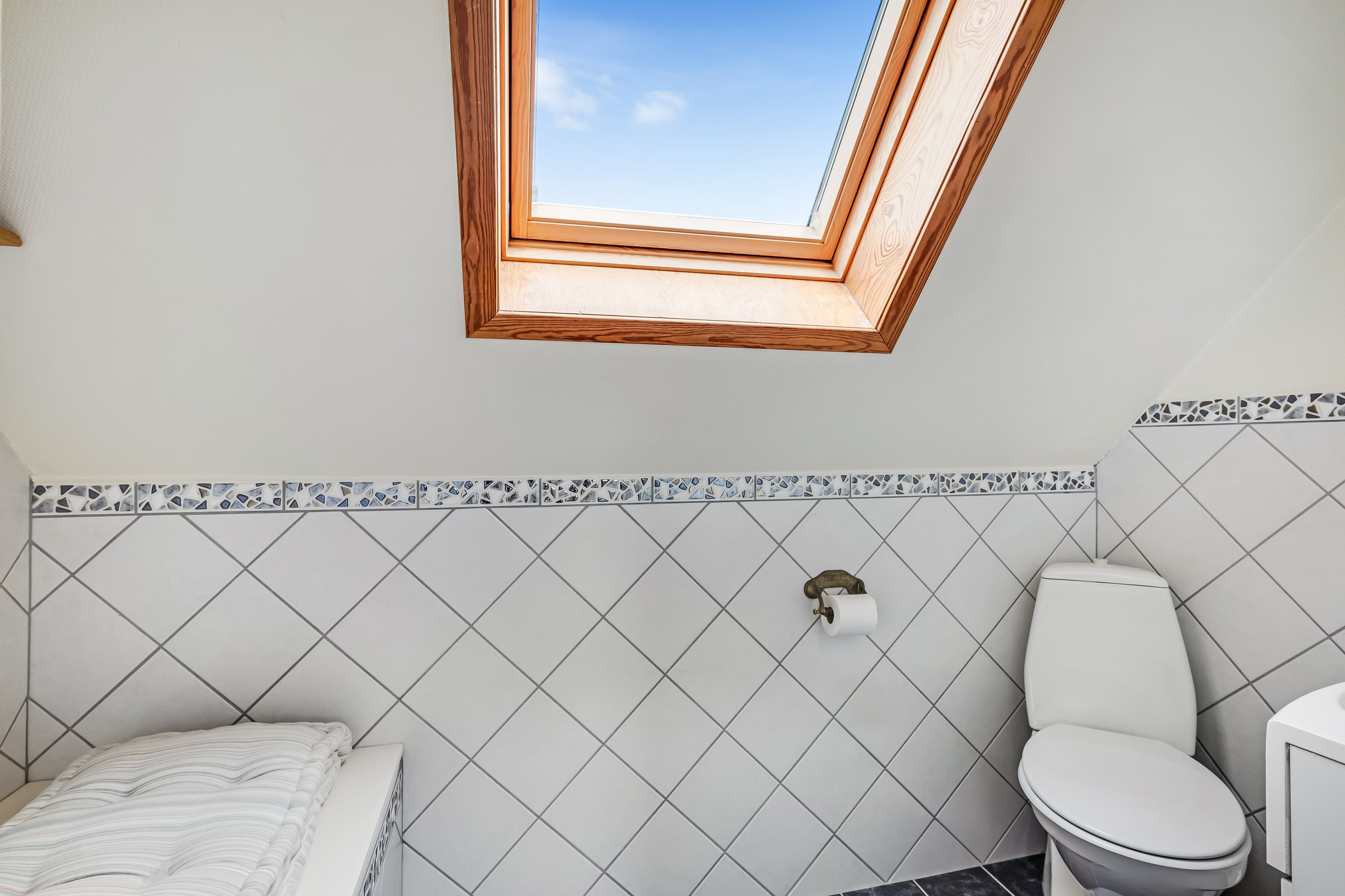 Fremhævet badeværelse billede i fuldskærmstilstand. Billede af Drosselvej 2, 7680 Thyborøn