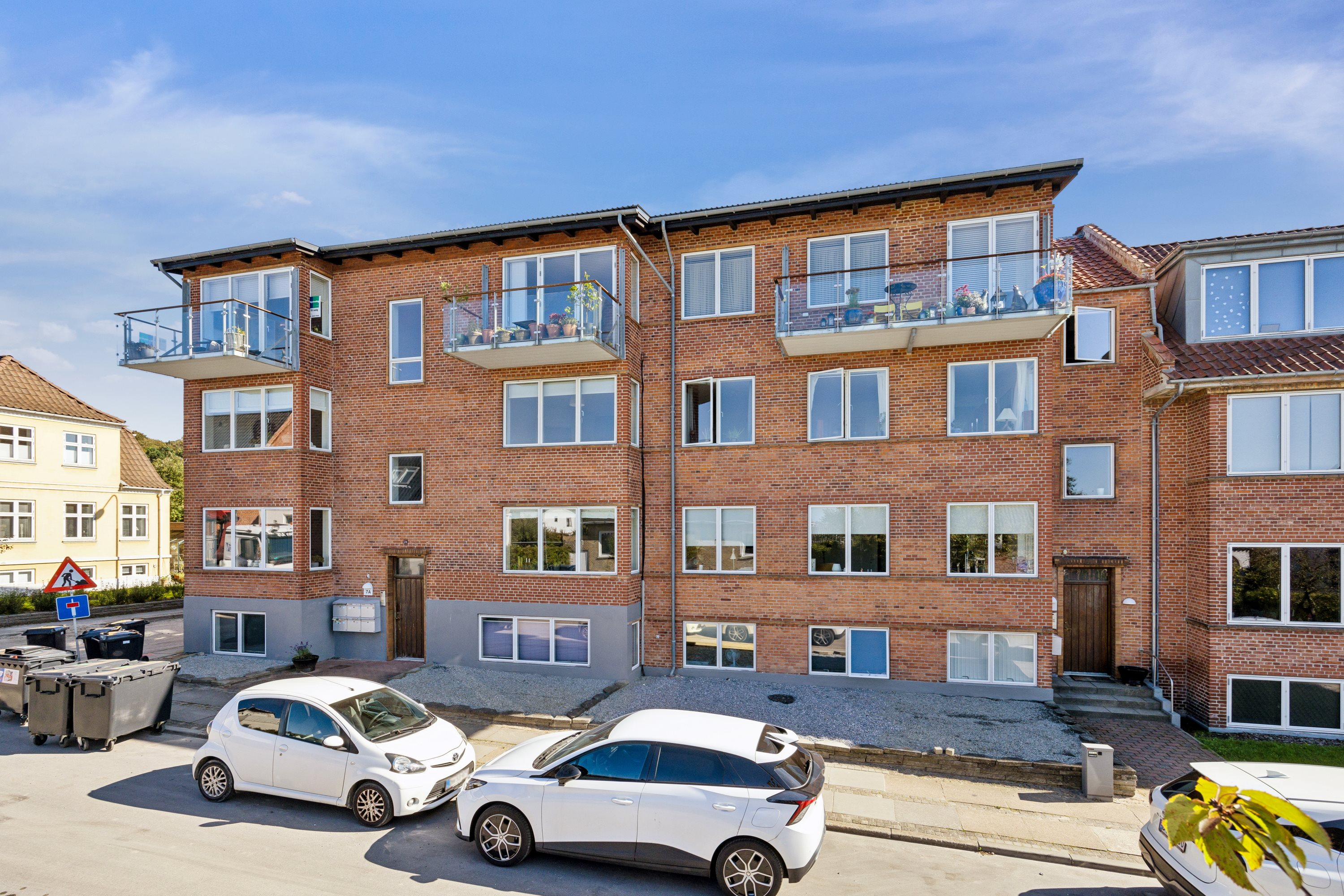 Fremhævet ejendommen billede i fuldskærmstilstand. Billede af Rolighedsvej 7A, 1. th., 9400 Nørresundby