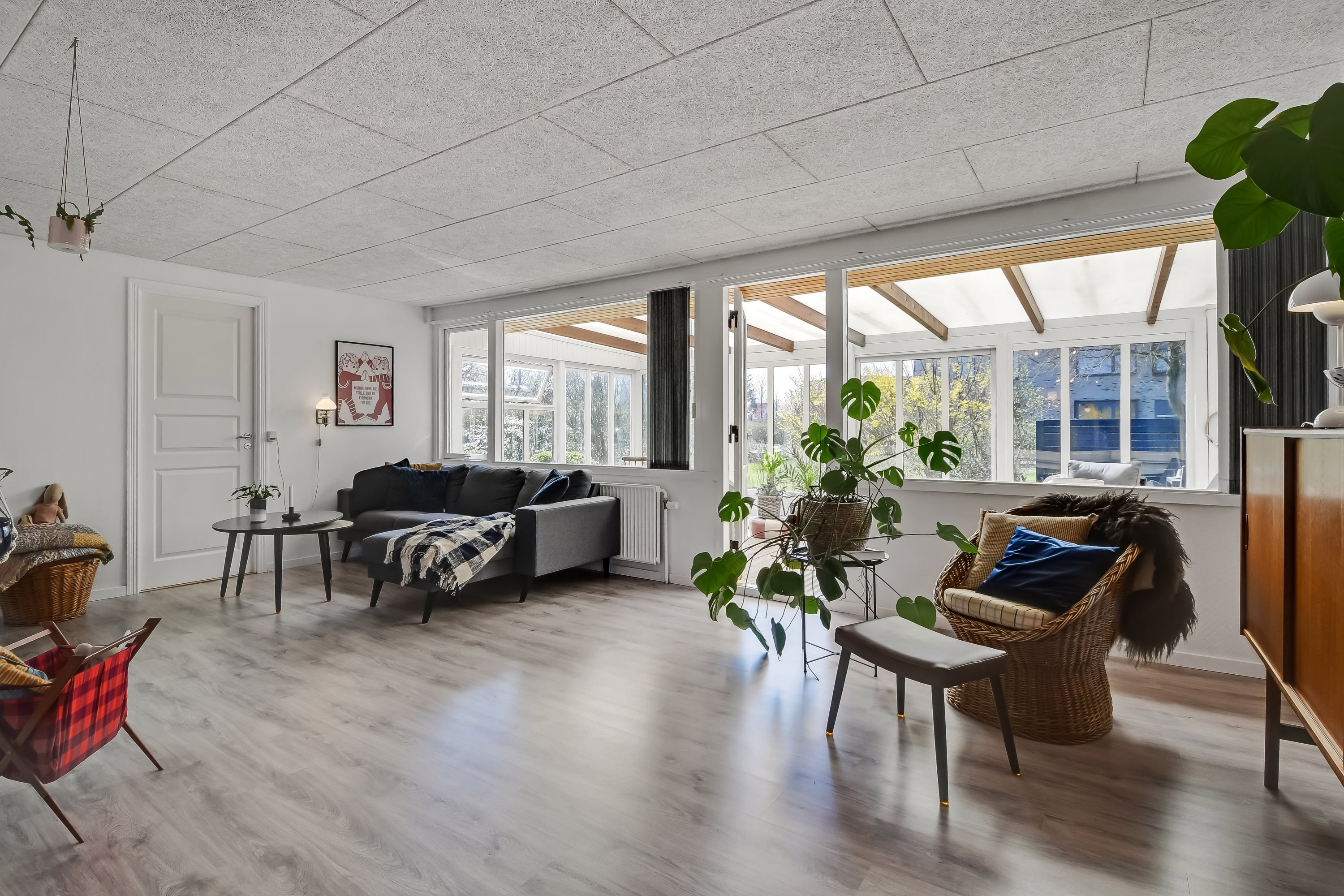 Fremhævet stue billede i fuldskærmstilstand. Billede af Elmelunden 101, 7190 Billund