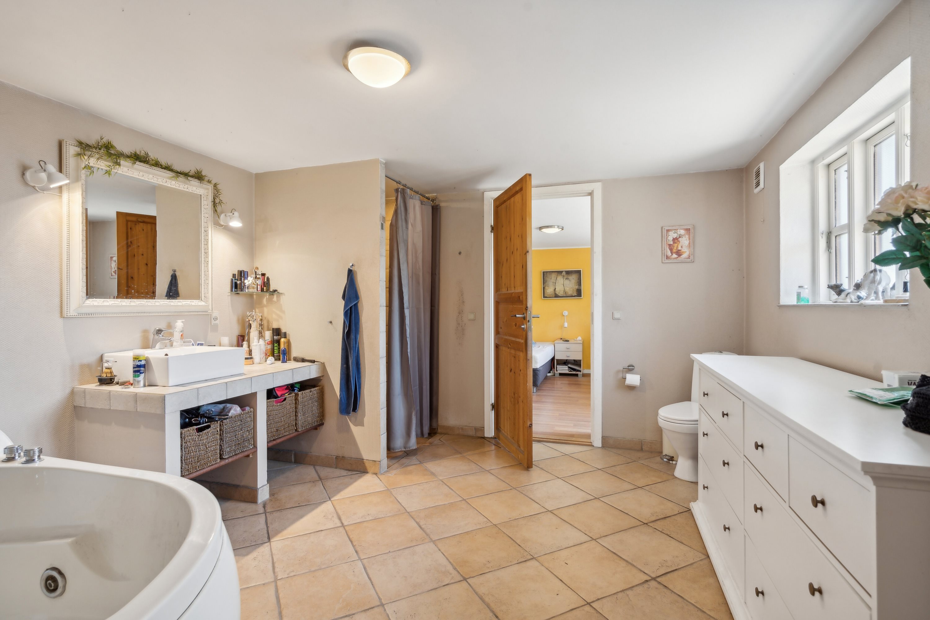 Fremhævet badeværelse billede i fuldskærmstilstand. Billede af Fælledgårdsvej 15, Egeby, 5450 Otterup