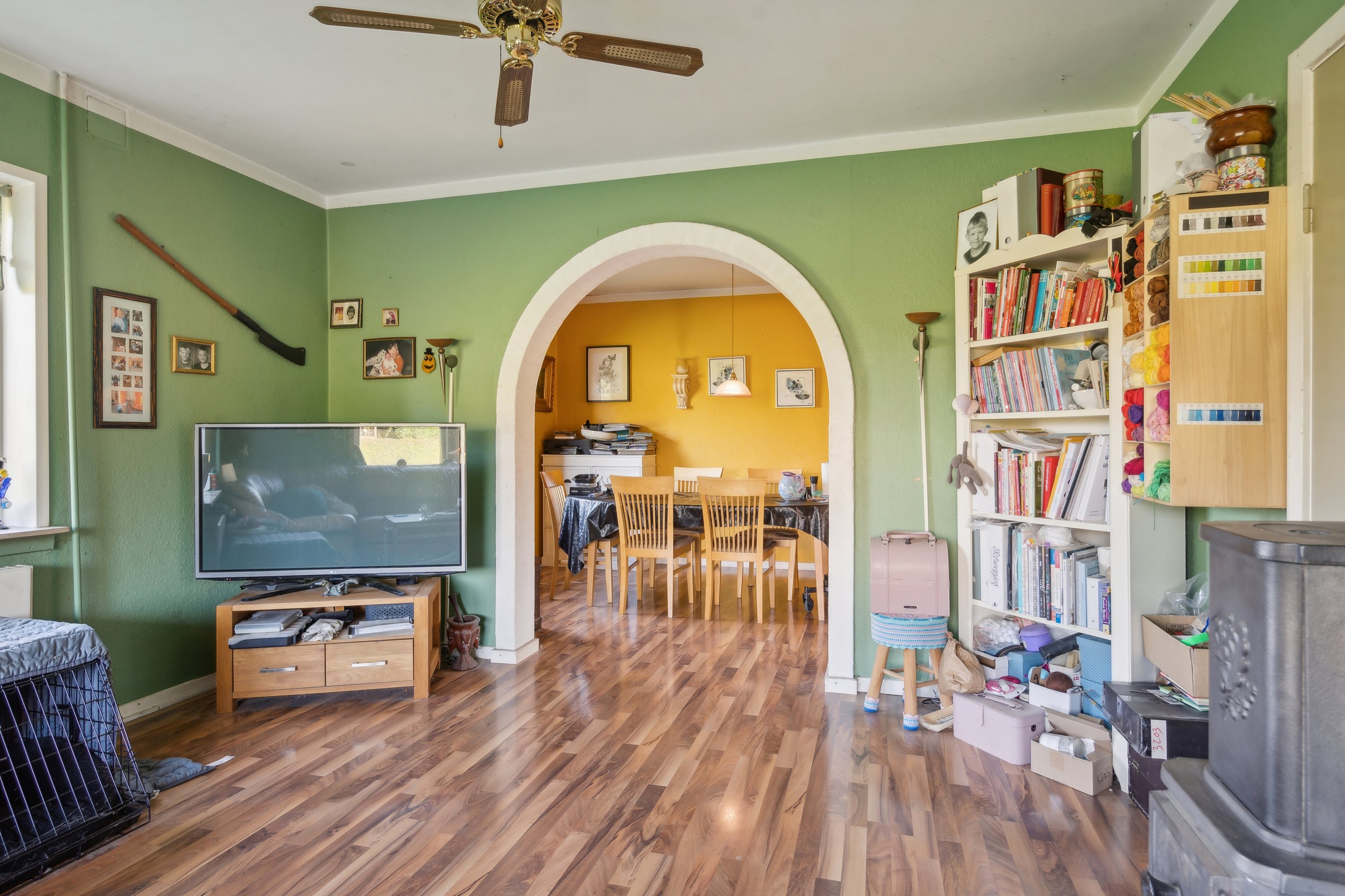 Fremhævet stue billede i fuldskærmstilstand. Billede af Fælledgårdsvej 15, Egeby, 5450 Otterup