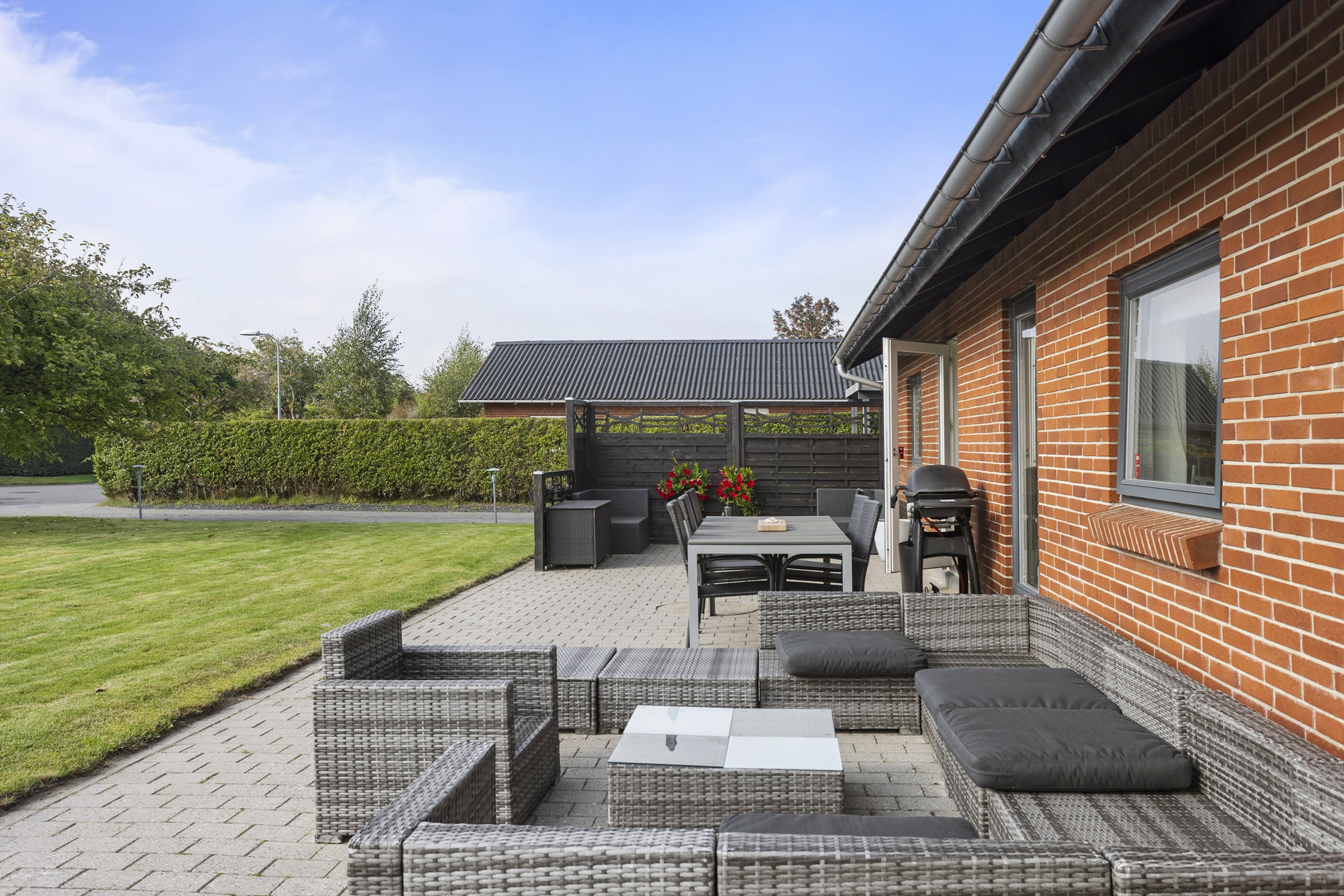 Fremhævet terrasse billede i fuldskærmstilstand. Billede af Skyttevej 8, 9900 Frederikshavn