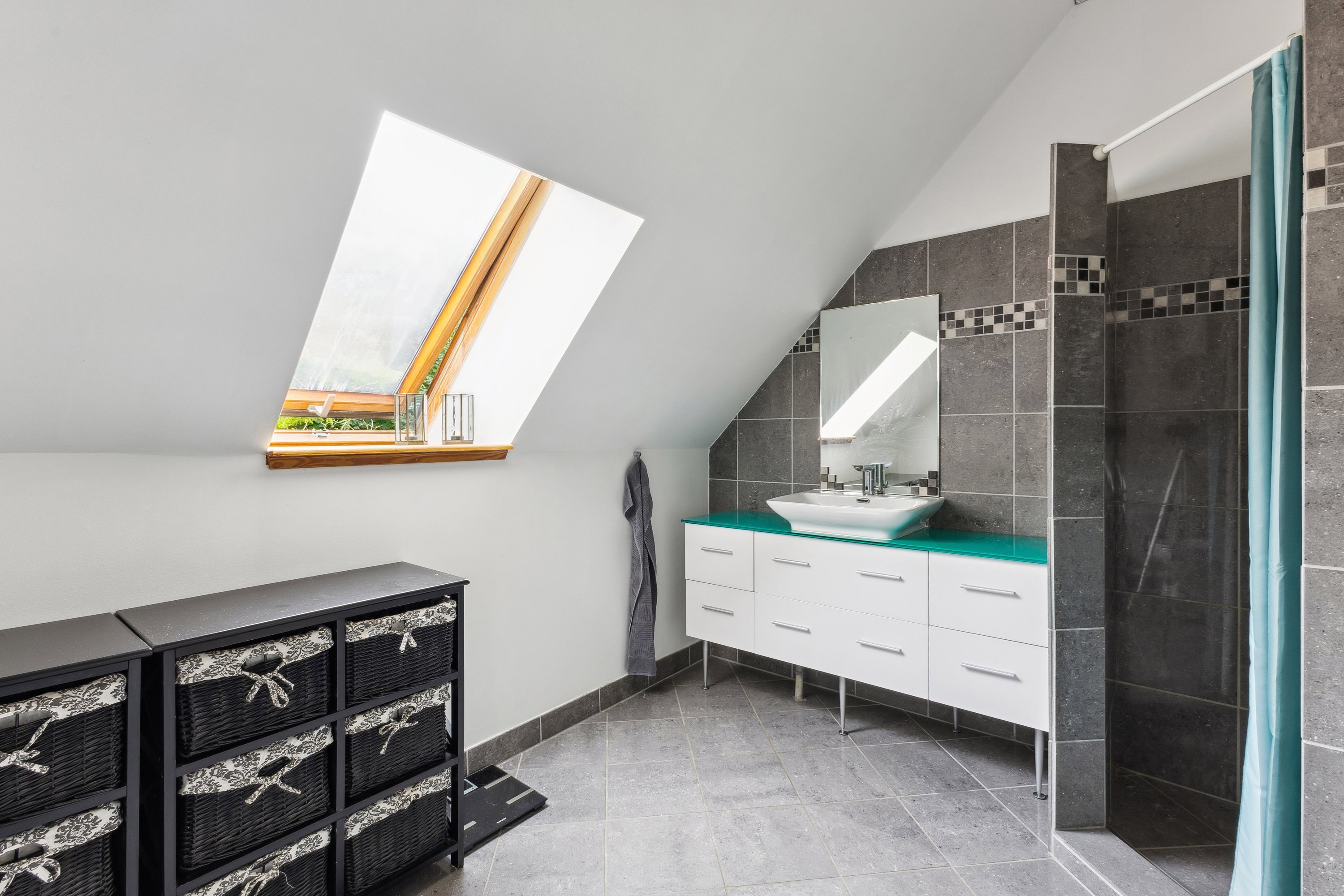 Fremhævet badeværelse billede i fuldskærmstilstand. Billede af Valmuemarken 19A, 6771 Gredstedbro