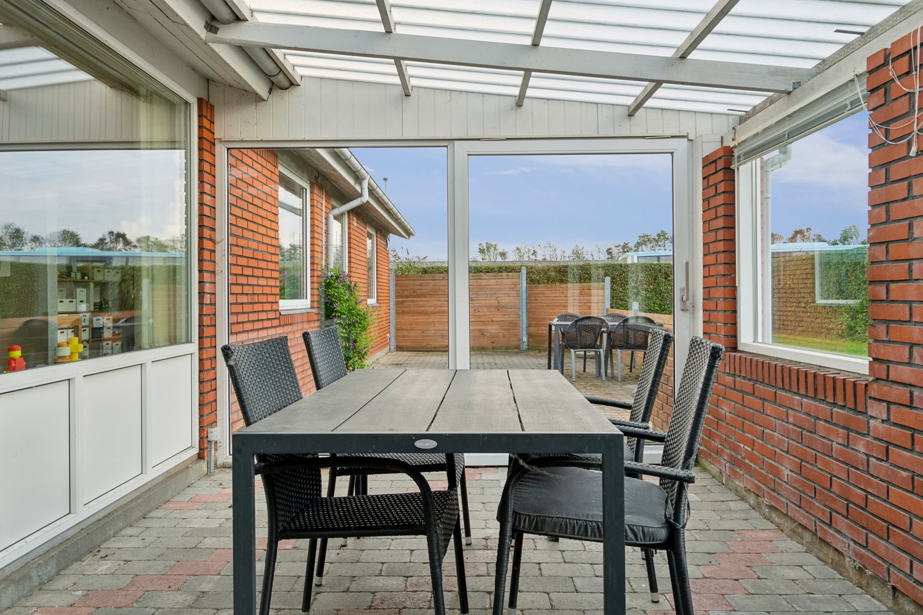 Fremhævet overdækket terrasse billede i fuldskærmstilstand. Billede af Algade 24, Koldby, 7752 Snedsted