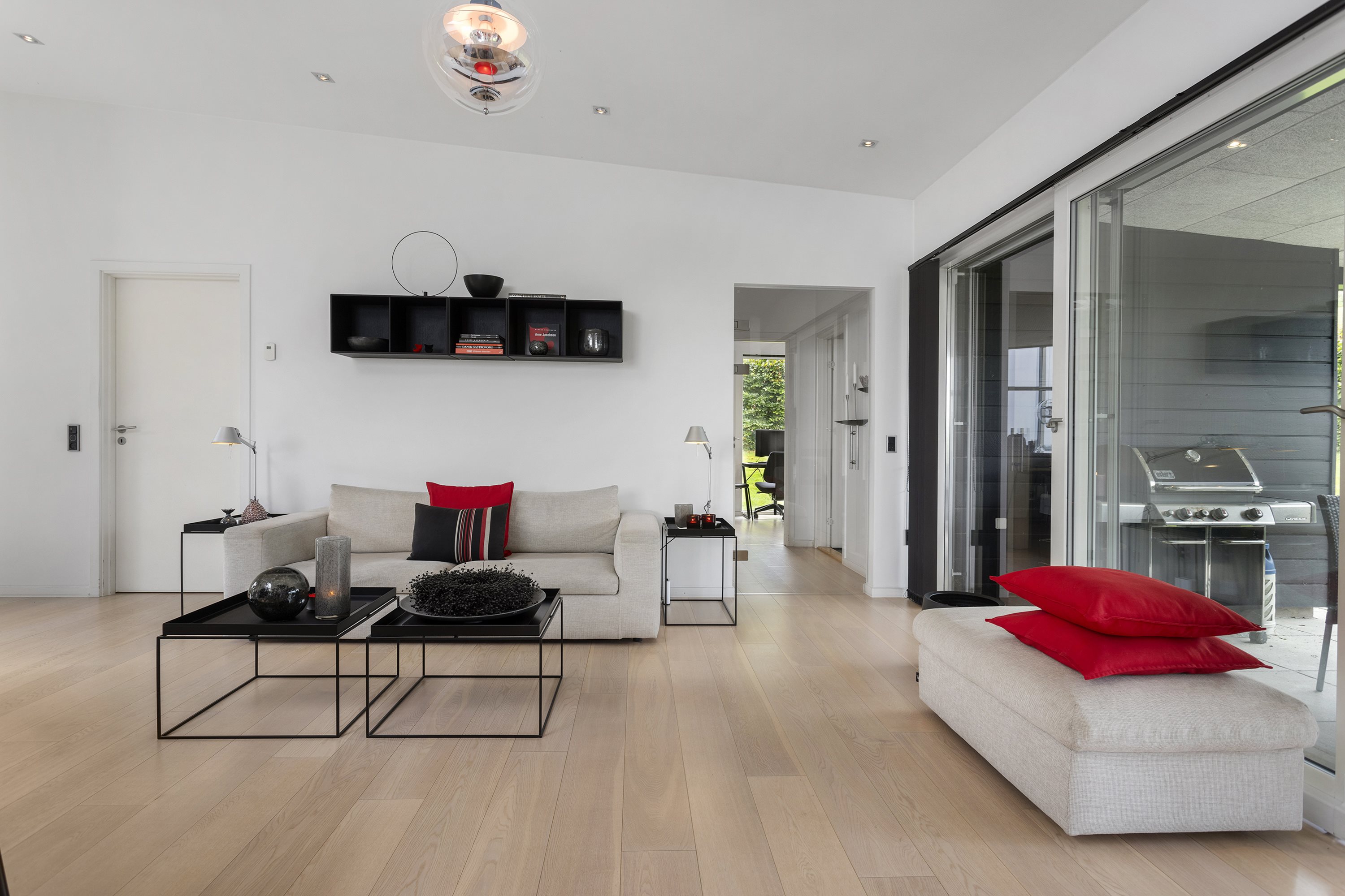 Fremhævet stue billede i fuldskærmstilstand. Billede af Vesteråsene 40, 9900 Frederikshavn