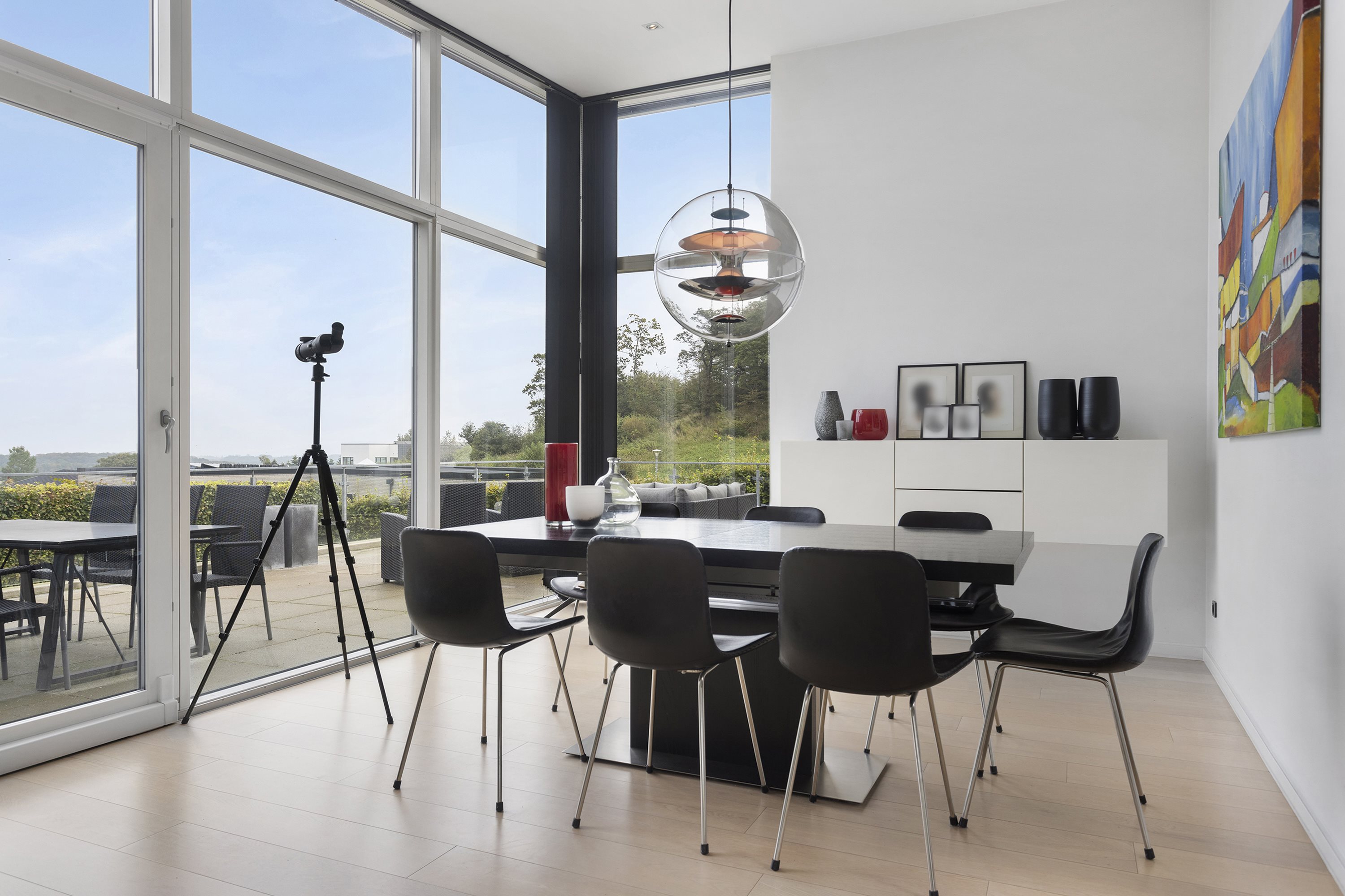 Fremhævet spisestue billede i fuldskærmstilstand. Billede af Vesteråsene 40, 9900 Frederikshavn