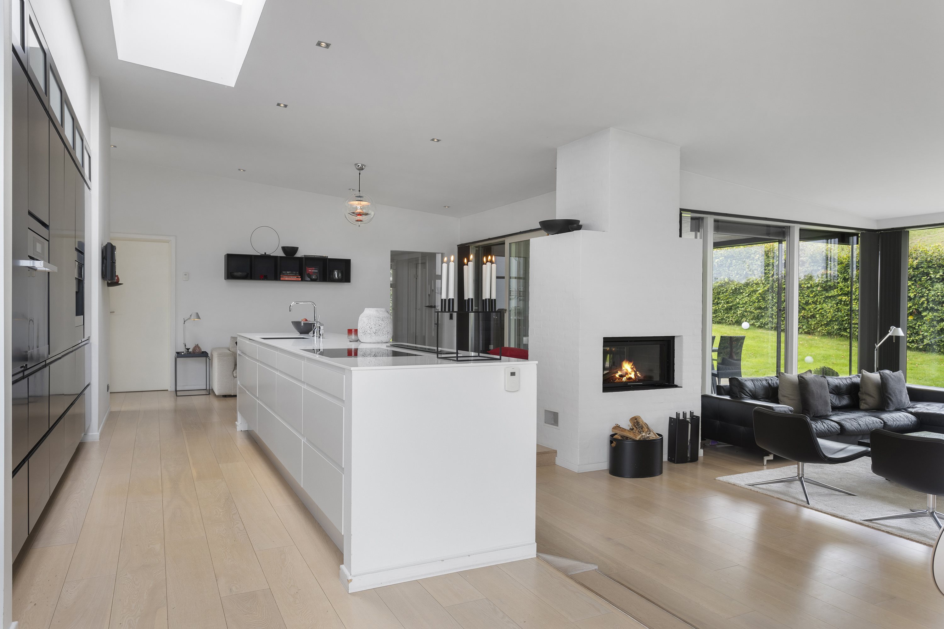 Fremhævet køkken alrum billede i fuldskærmstilstand. Billede af Vesteråsene 40, 9900 Frederikshavn