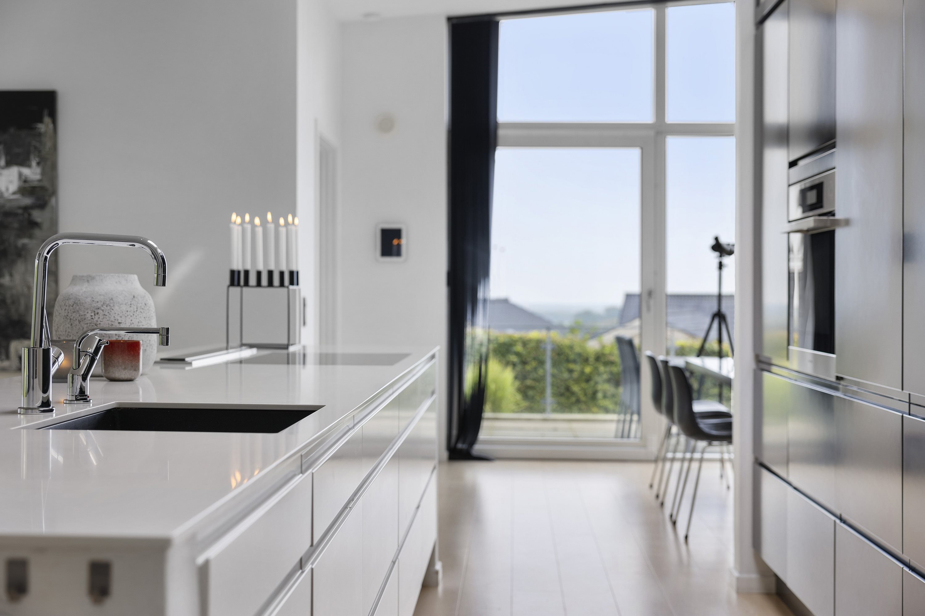 Fremhævet køkken alrum billede i fuldskærmstilstand. Billede af Vesteråsene 40, 9900 Frederikshavn