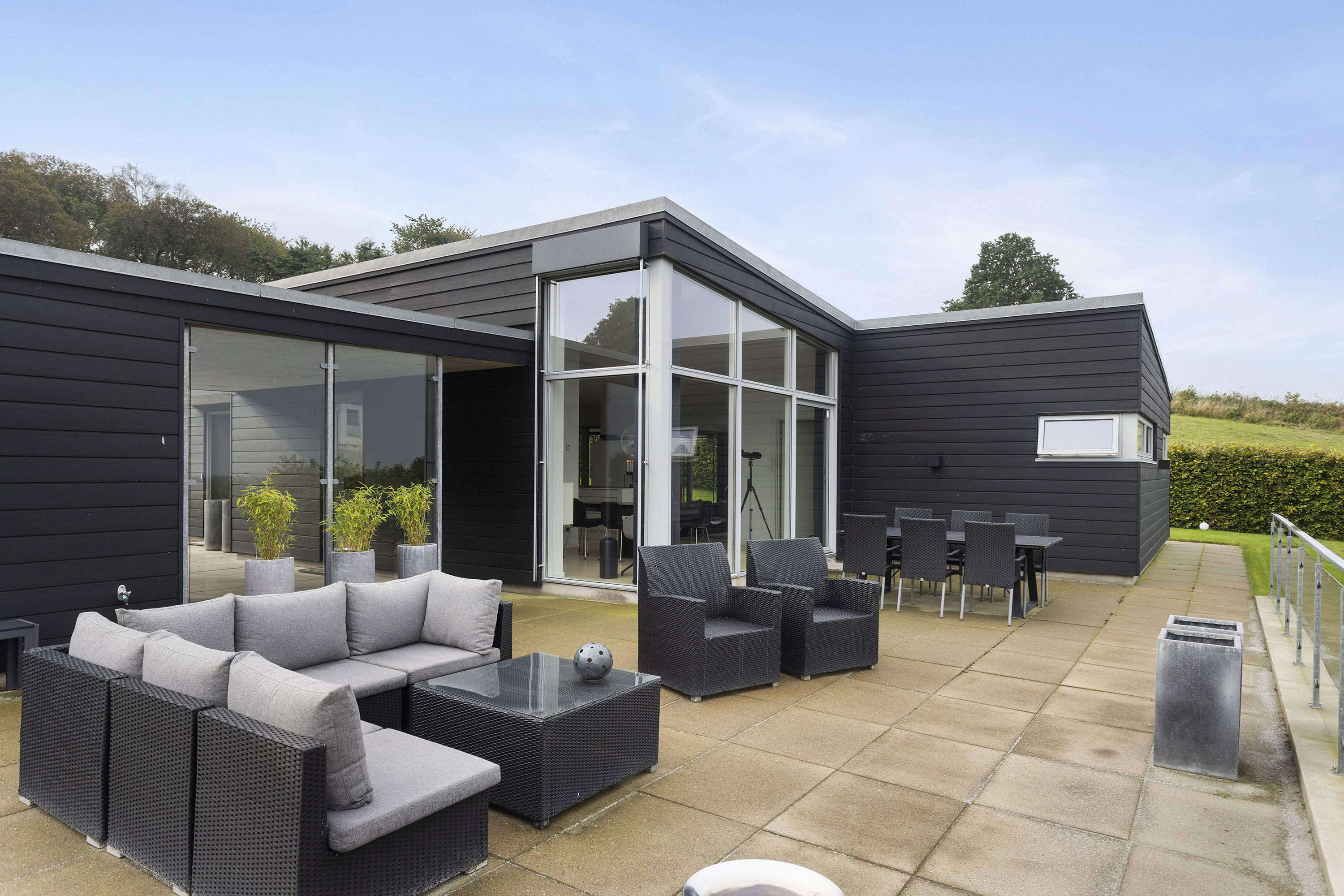 Miniaturebillede 2: terrasse. Billede af Vesteråsene 40, 9900 Frederikshavn