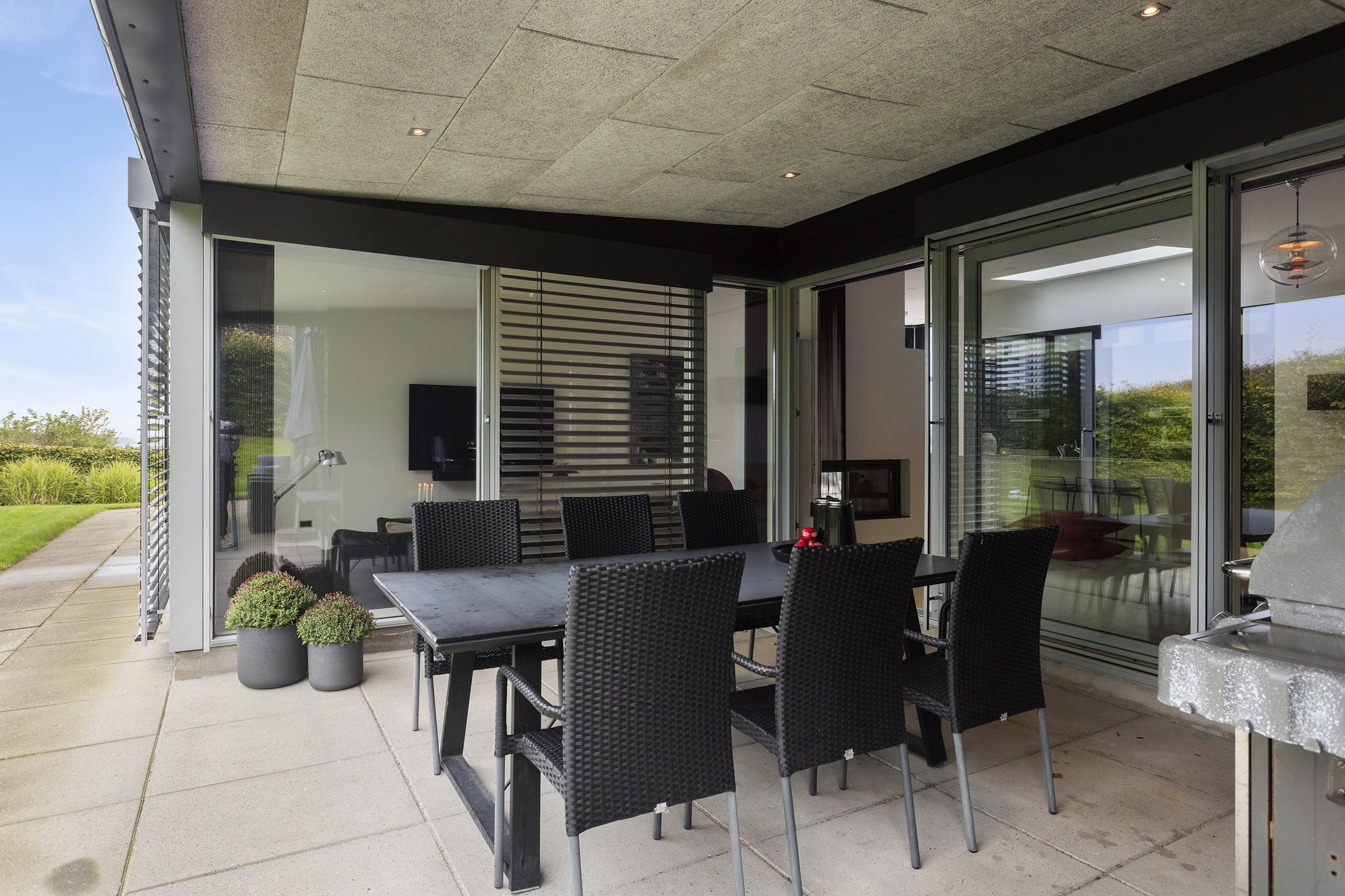 Fremhævet terrasse billede i fuldskærmstilstand. Billede af Vesteråsene 40, 9900 Frederikshavn