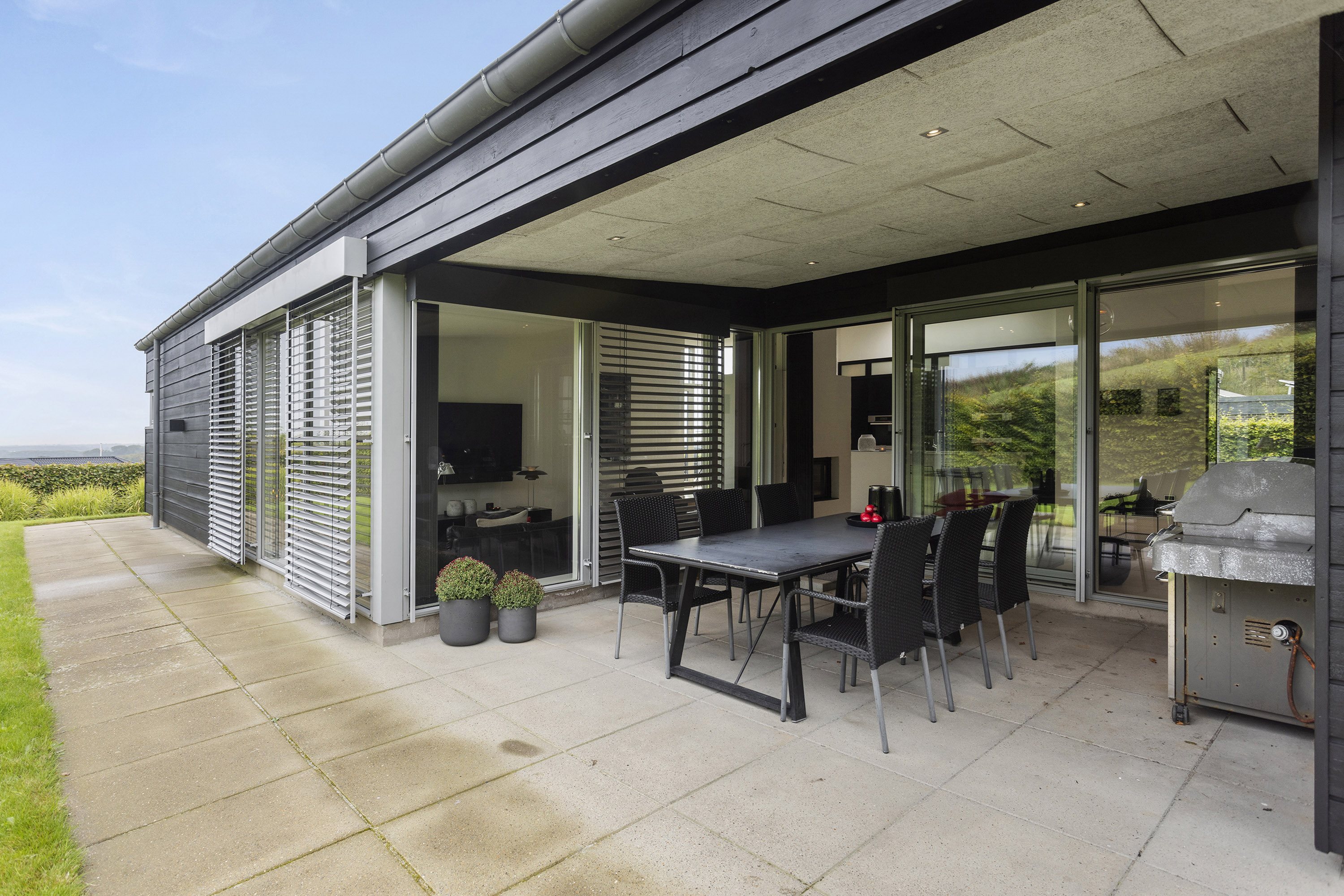 Fremhævet terrasse billede i fuldskærmstilstand. Billede af Vesteråsene 40, 9900 Frederikshavn