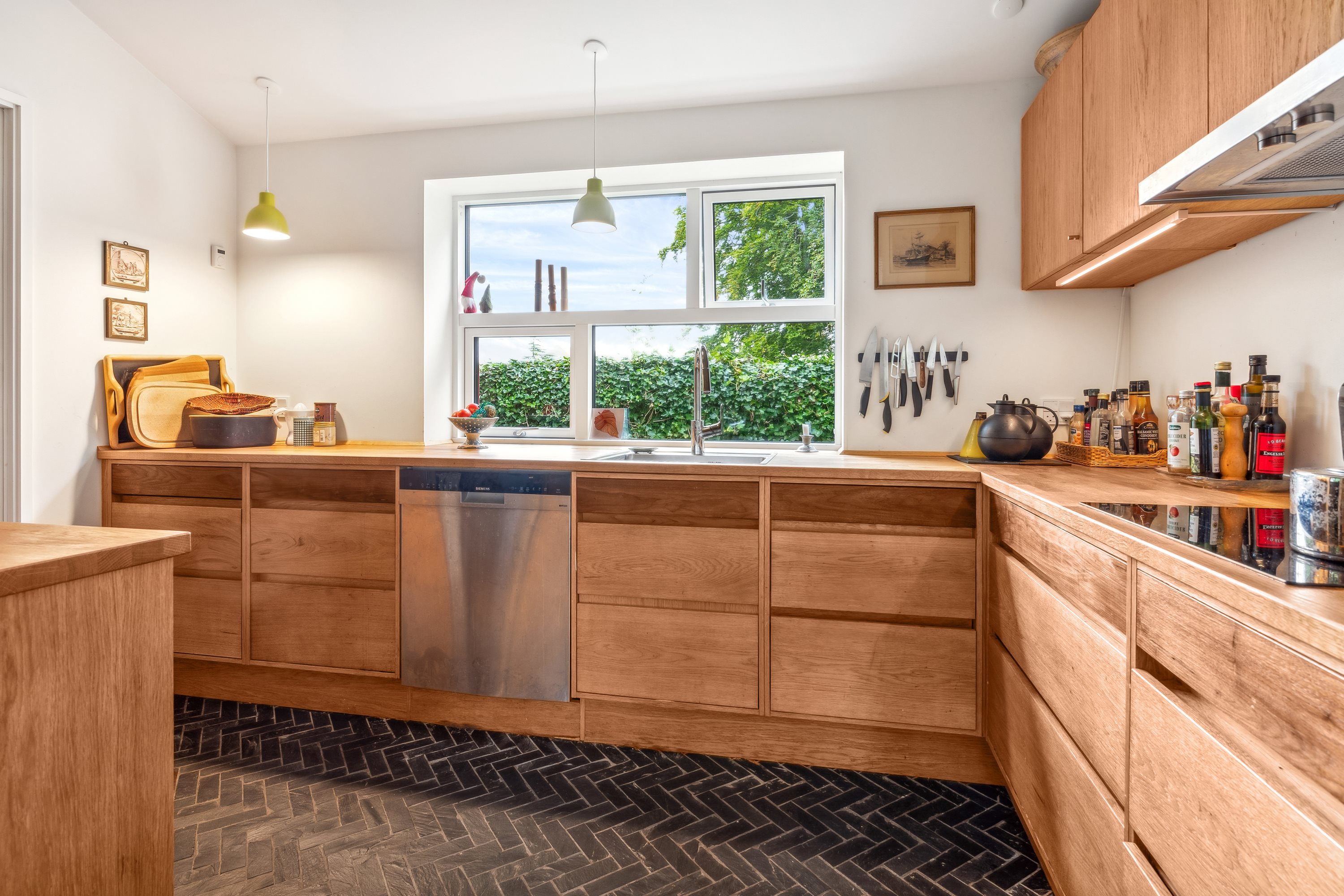 Fremhævet køkken billede i fuldskærmstilstand. Billede af Østre Skovvej 23, 8240 Risskov