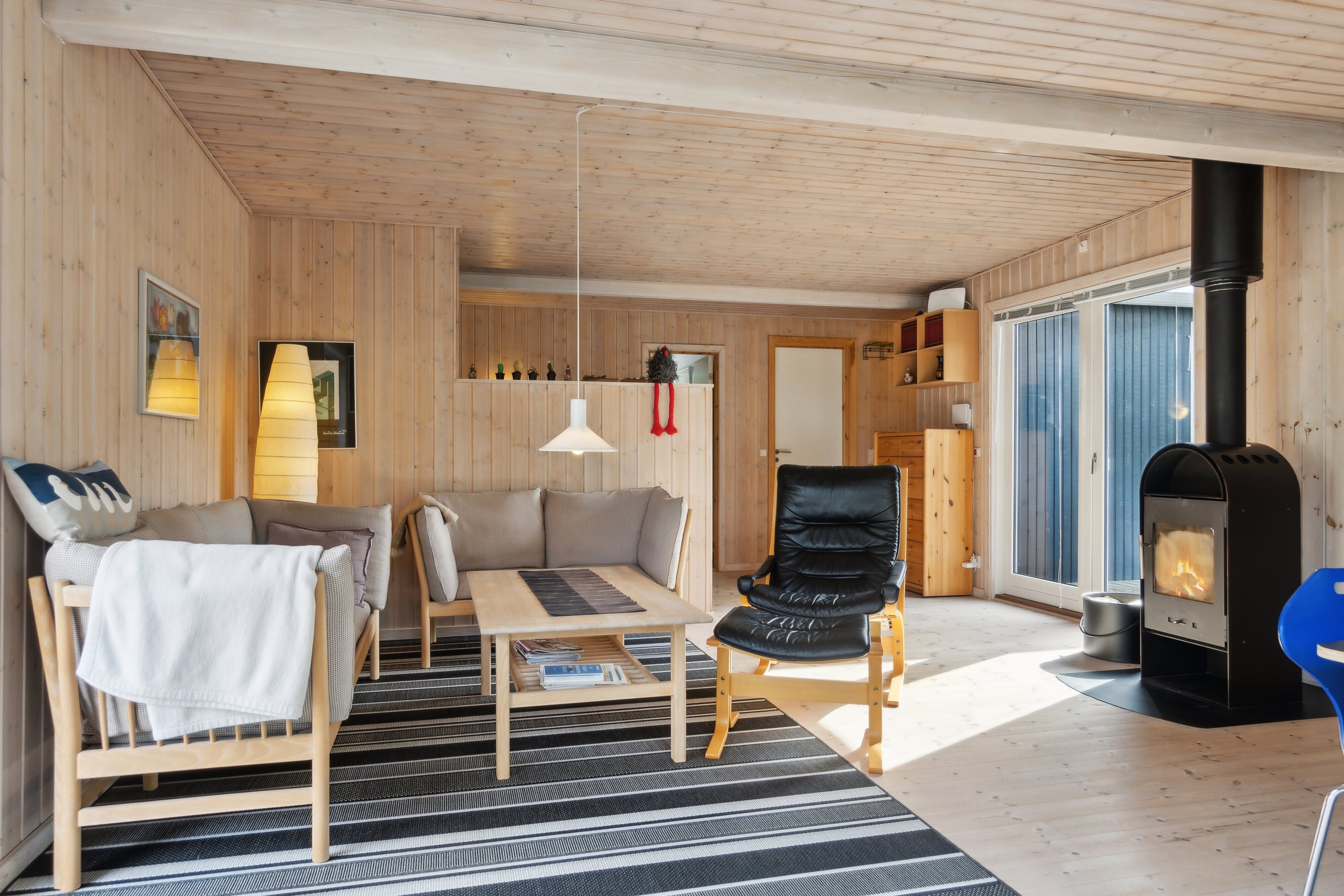 Fremhævet stue billede i fuldskærmstilstand. Billede af Vibeengen 1, 4550 Asnæs