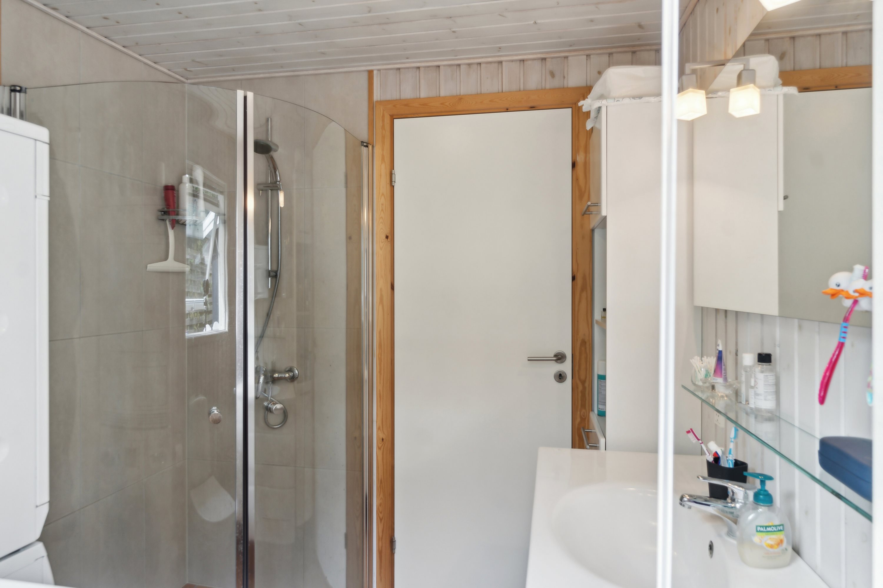 Fremhævet badeværelse billede i fuldskærmstilstand. Billede af Vibeengen 1, 4550 Asnæs