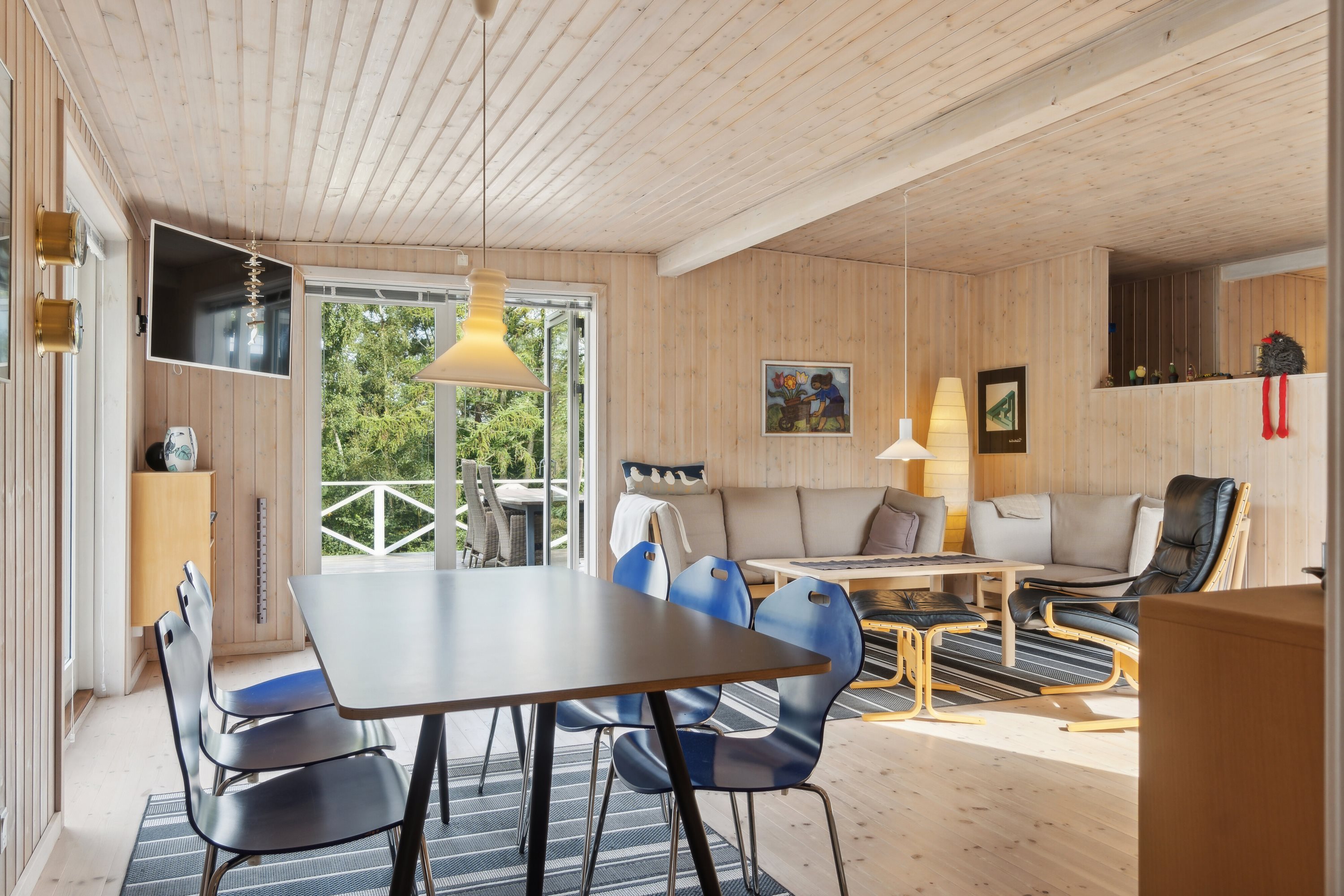 Fremhævet spisestue billede i fuldskærmstilstand. Billede af Vibeengen 1, 4550 Asnæs