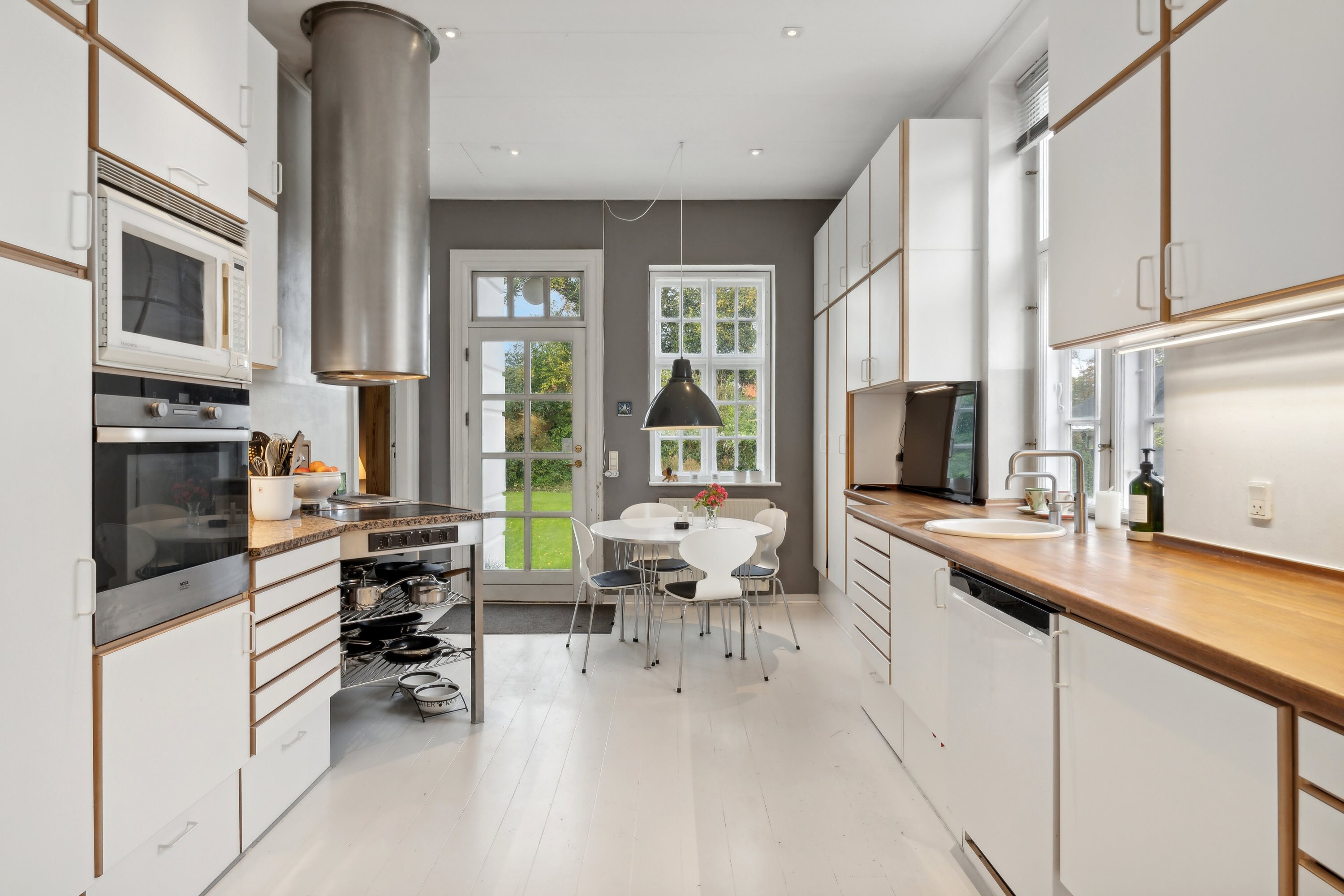 Miniaturebillede 2: køkken. Billede af Svanelundsvej 14, 9800 Hjørring