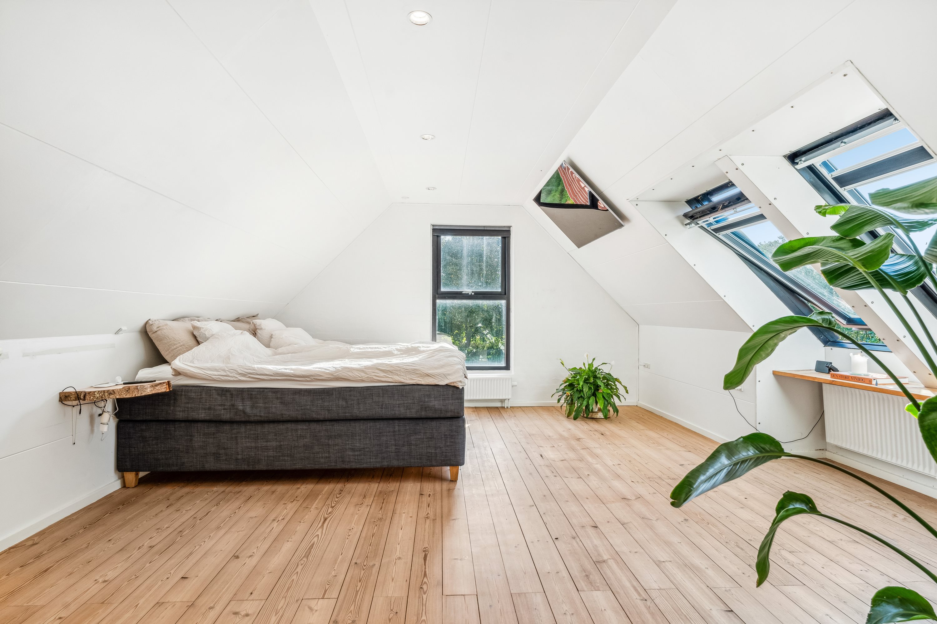 Fremhævet stue billede i fuldskærmstilstand. Billede af Møllevej 7, Langskov, 8370 Hadsten