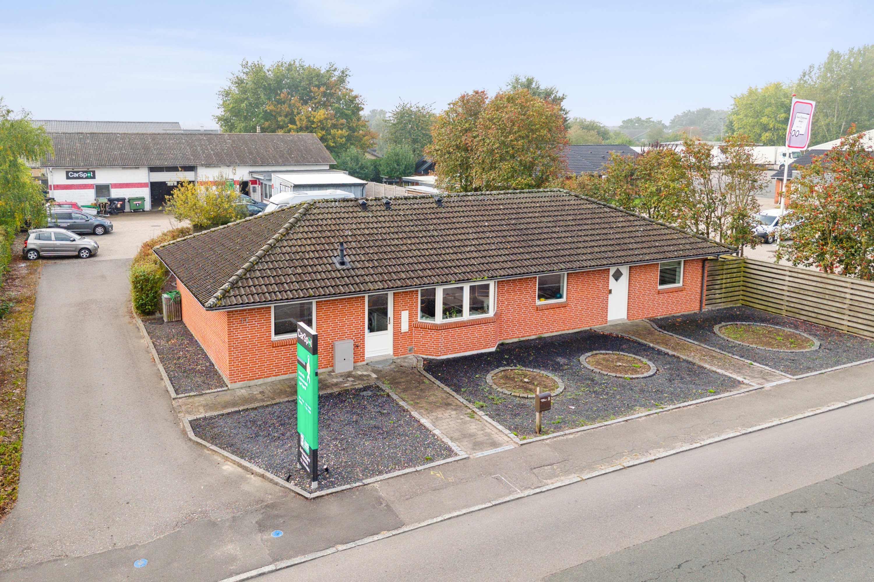 Fremhævet set fra vejen billede i fuldskærmstilstand. Billede af Karolinevej 11, 4200 Slagelse