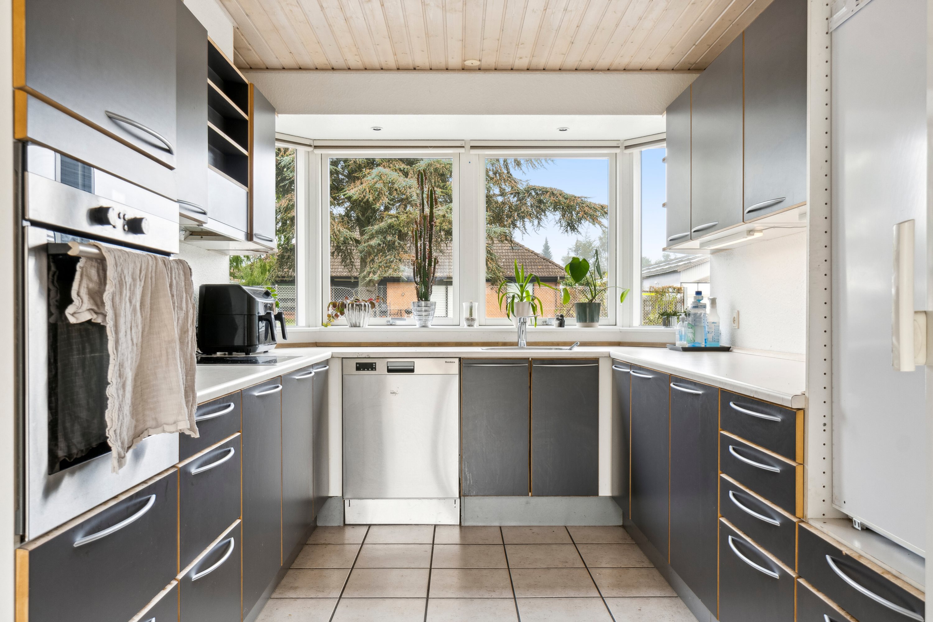 Fremhævet køkken billede i fuldskærmstilstand. Billede af Karolinevej 11, 4200 Slagelse