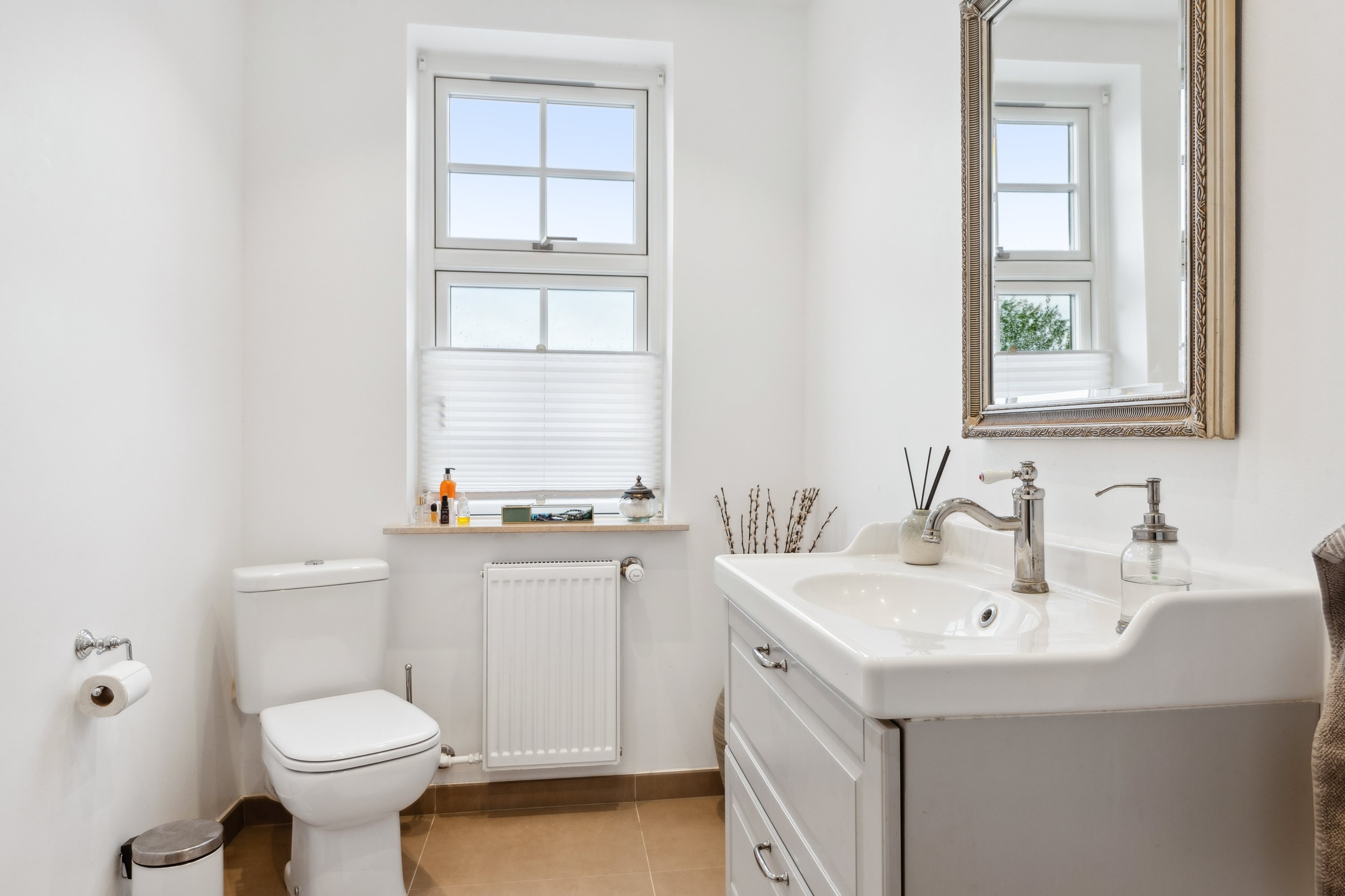 Fremhævet toilet billede i fuldskærmstilstand. Billede af Tordenskjoldsvej 13, 3000 Helsingør