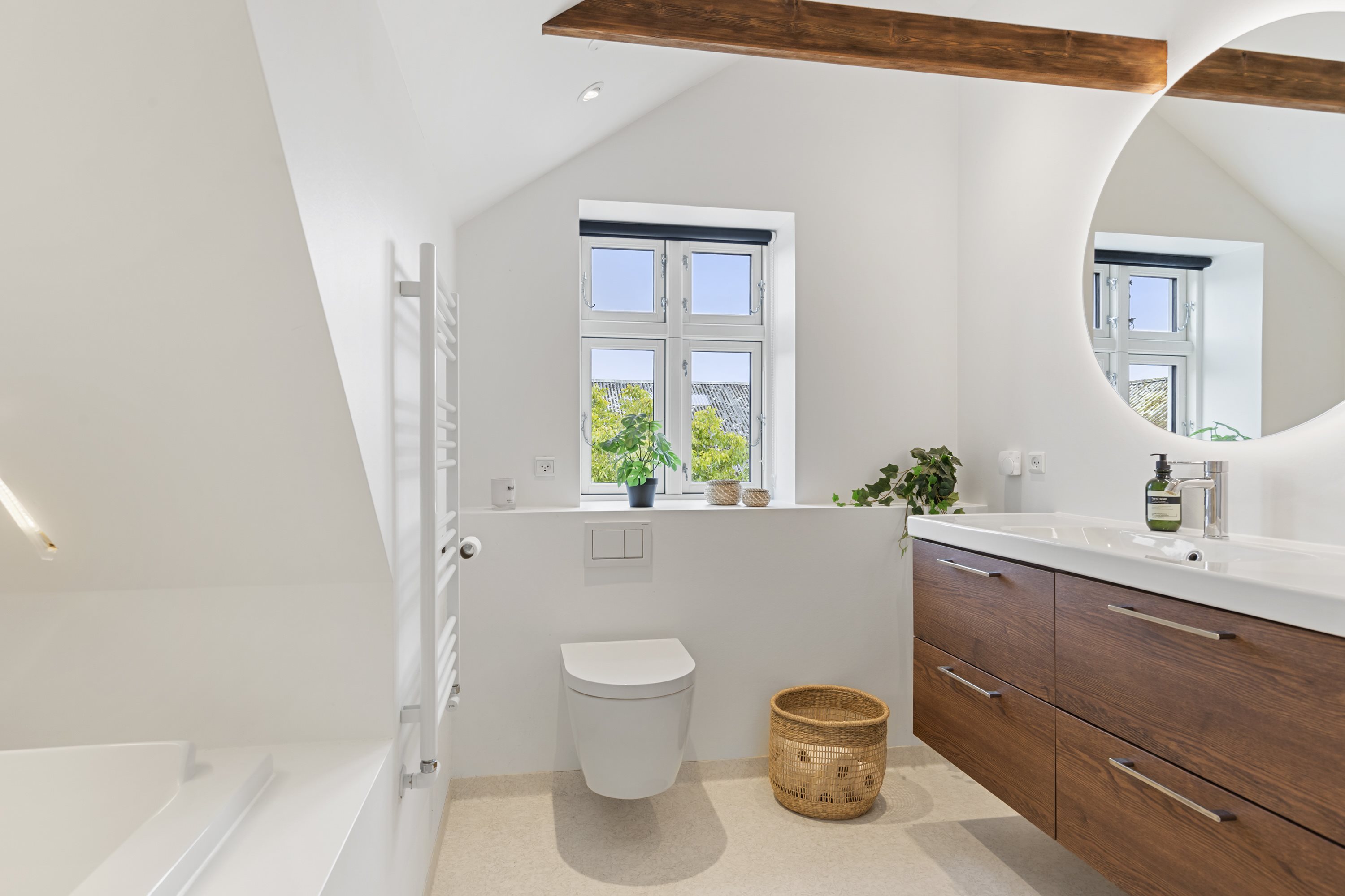 Fremhævet badeværelse billede i fuldskærmstilstand. Billede af Halkærvej 91, Skørbæk, 9240 Nibe