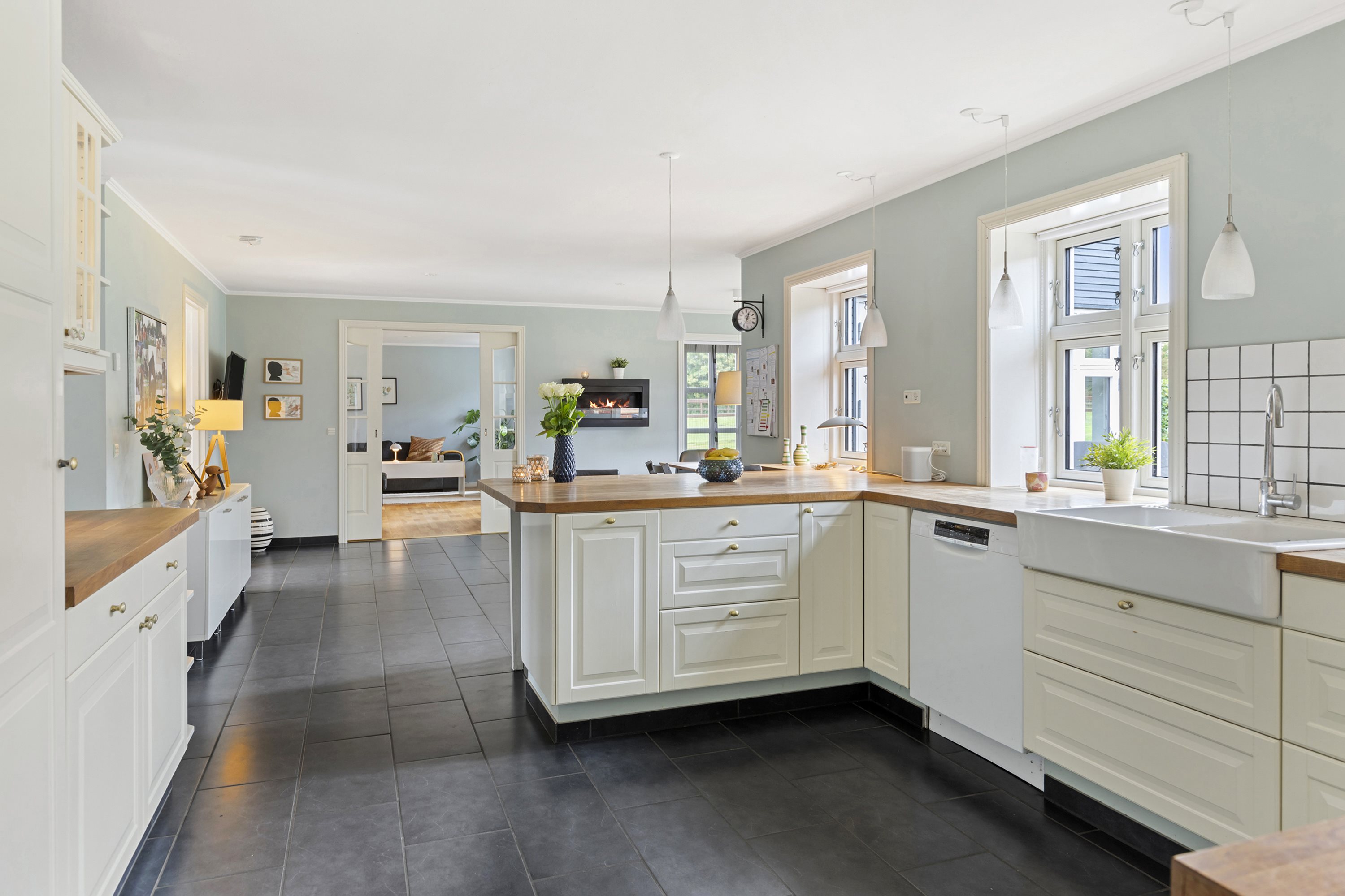 Fremhævet køkken alrum billede i fuldskærmstilstand. Billede af Halkærvej 91, Skørbæk, 9240 Nibe