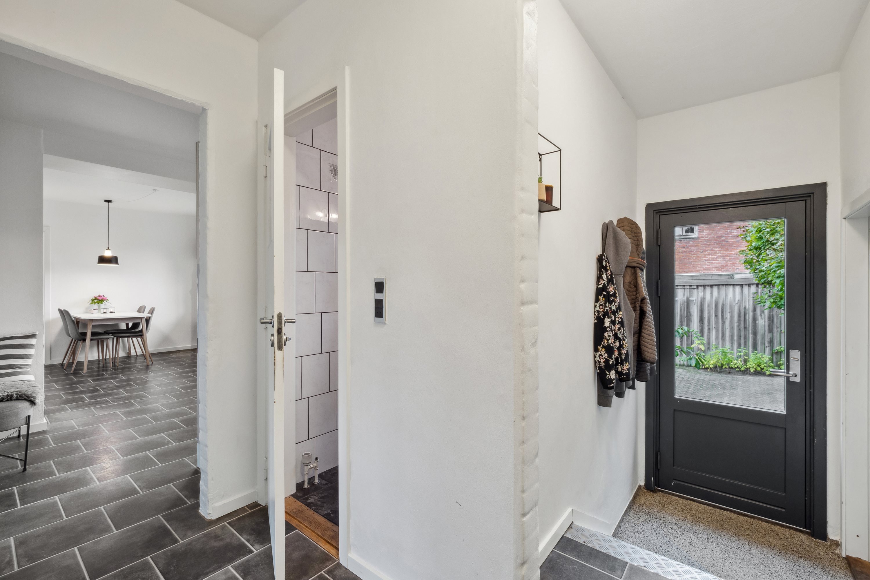 Fremhævet gang billede i fuldskærmstilstand. Billede af Emilievej 25, 7900 Nykøbing M