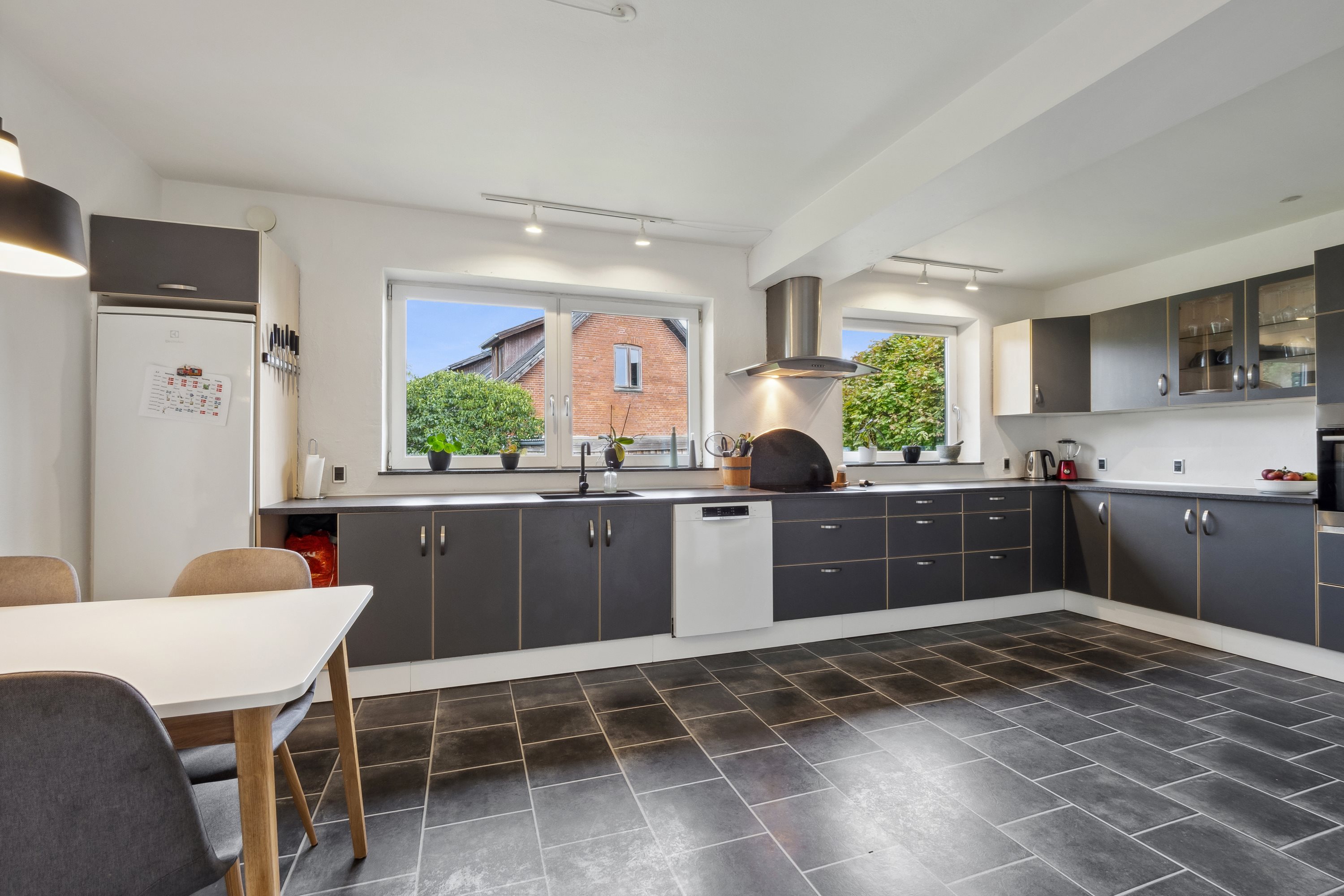 Fremhævet køkken billede i fuldskærmstilstand. Billede af Emilievej 25, 7900 Nykøbing M