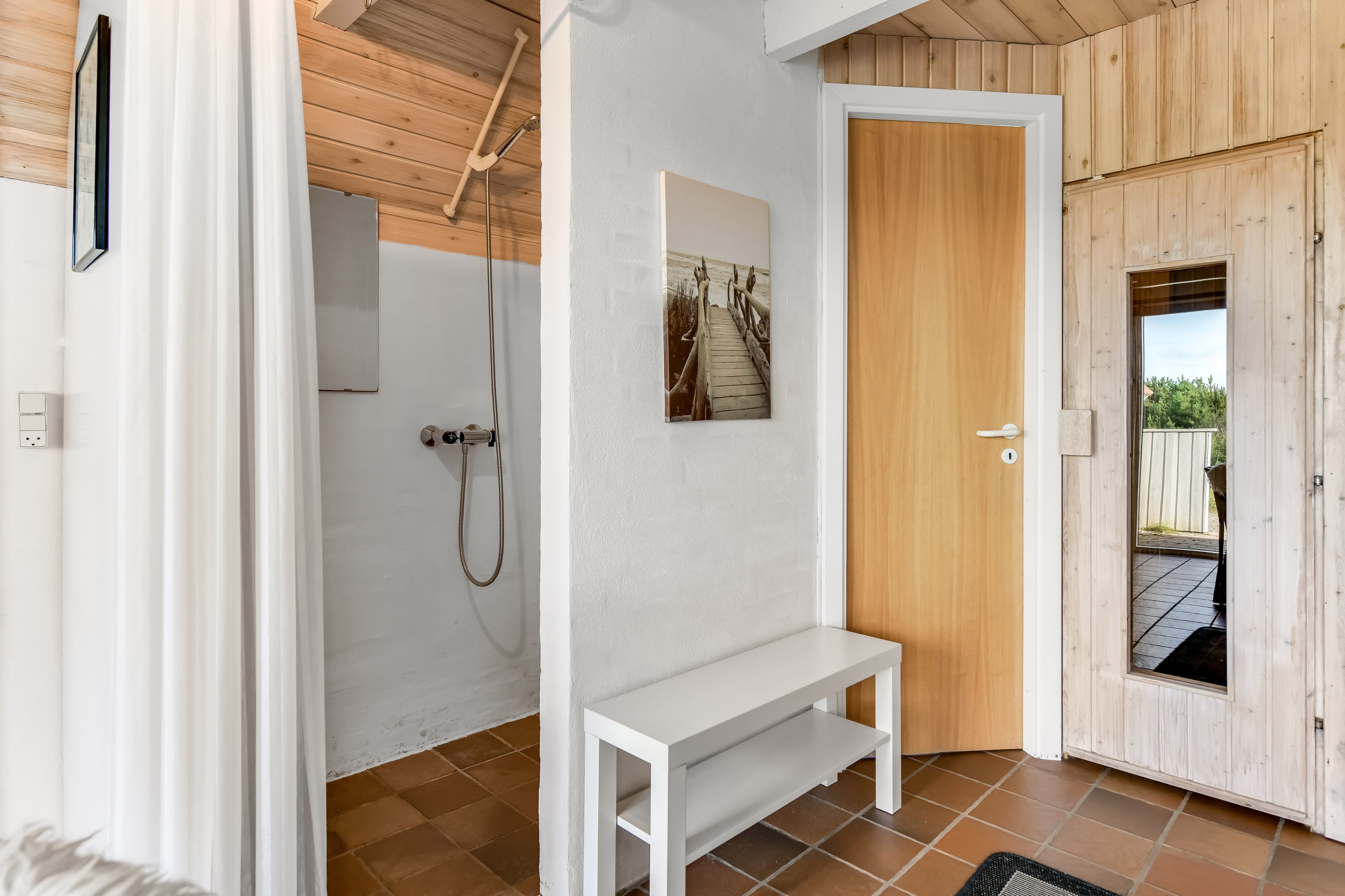 Fremhævet badeværelse billede i fuldskærmstilstand. Billede af Paradisvej 52, Rindby Strand, 6720 Fanø