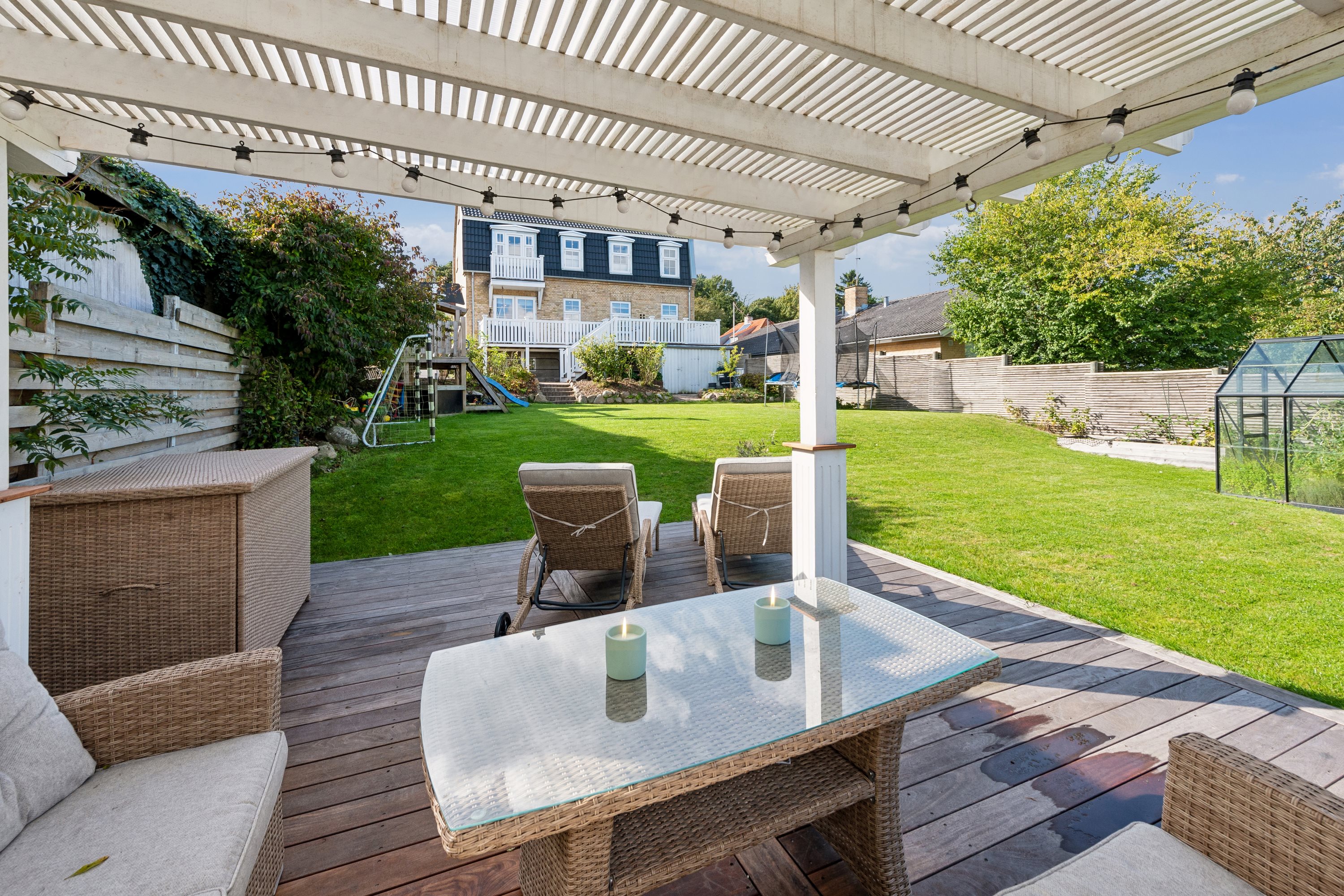 Fremhævet terrasse billede i fuldskærmstilstand. Billede af Tordenskjoldsvej 13, 3000 Helsingør